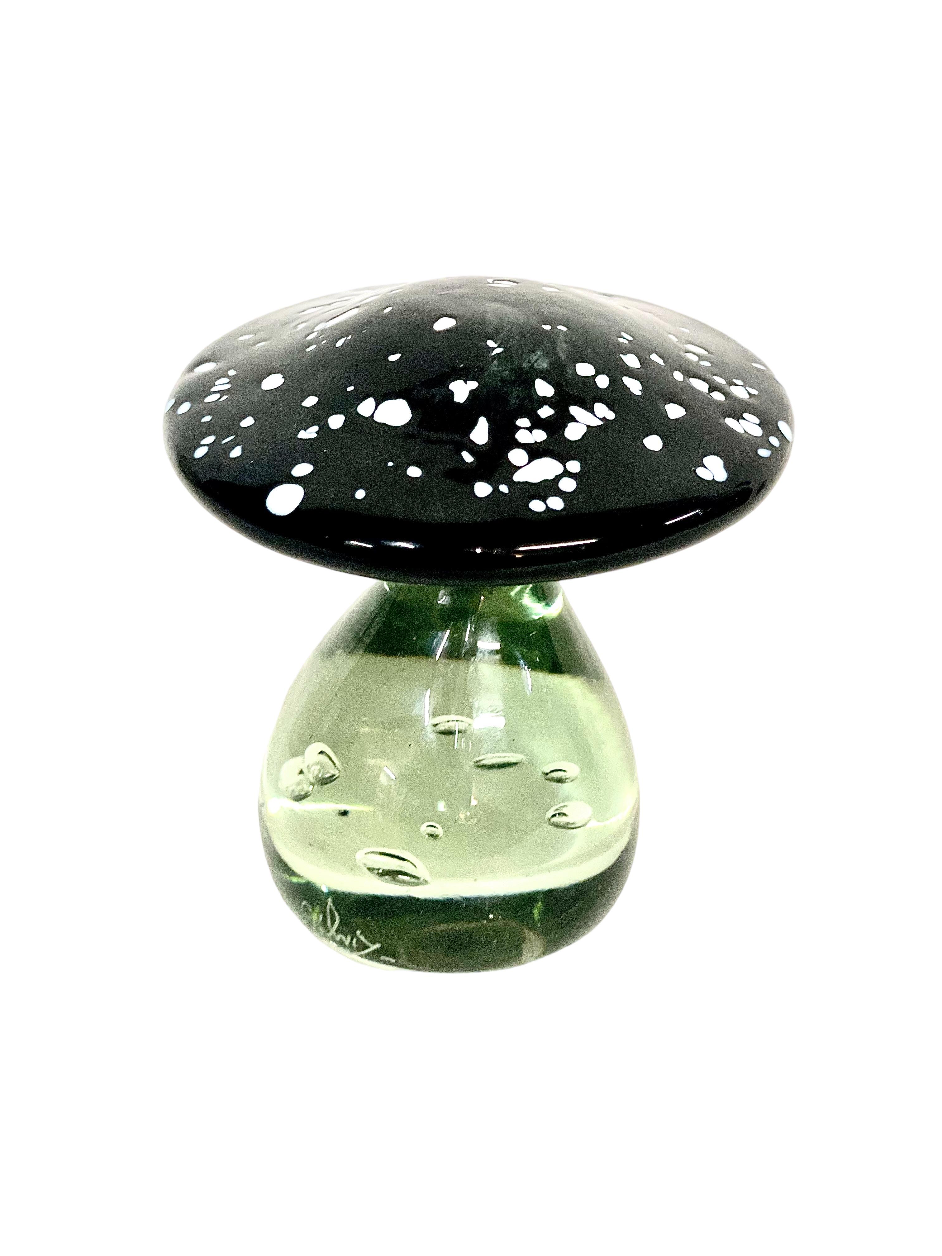 Ornement ou presse-papier en verre de Murano en forme de champignon 3