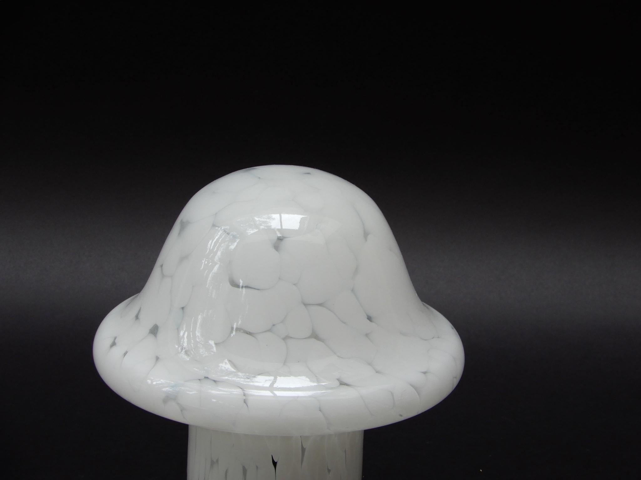 Mid-Century Modern Murano Glass Mushroom Shaped Table Lamp, 1970s