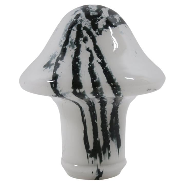Murano Glass Mushroom Table Lamp Black and White coller For Sale