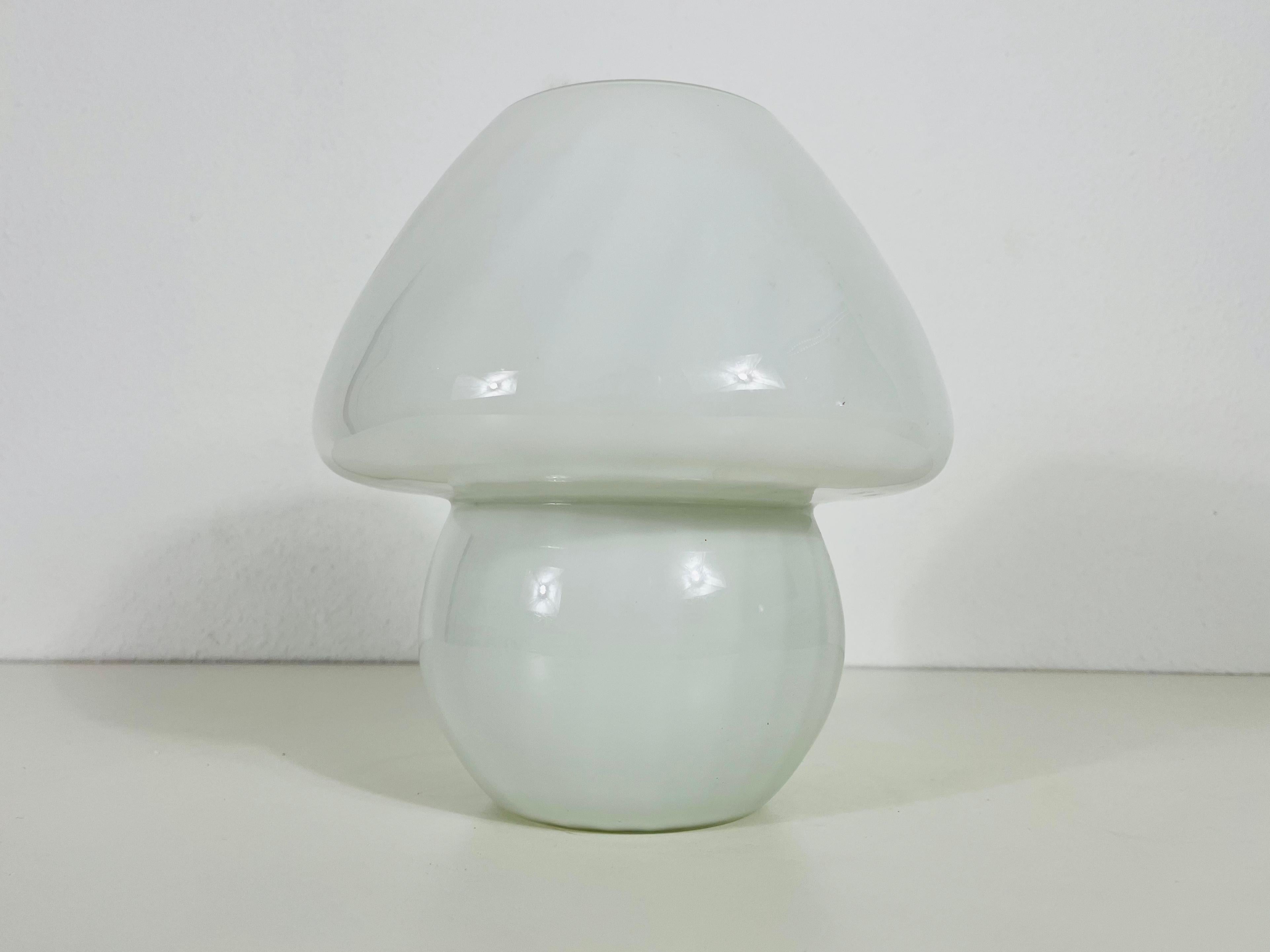 Post-Modern Murano Glass Mushroom Table Lamp by Vetri D‘Arte, Italy, 1970s For Sale