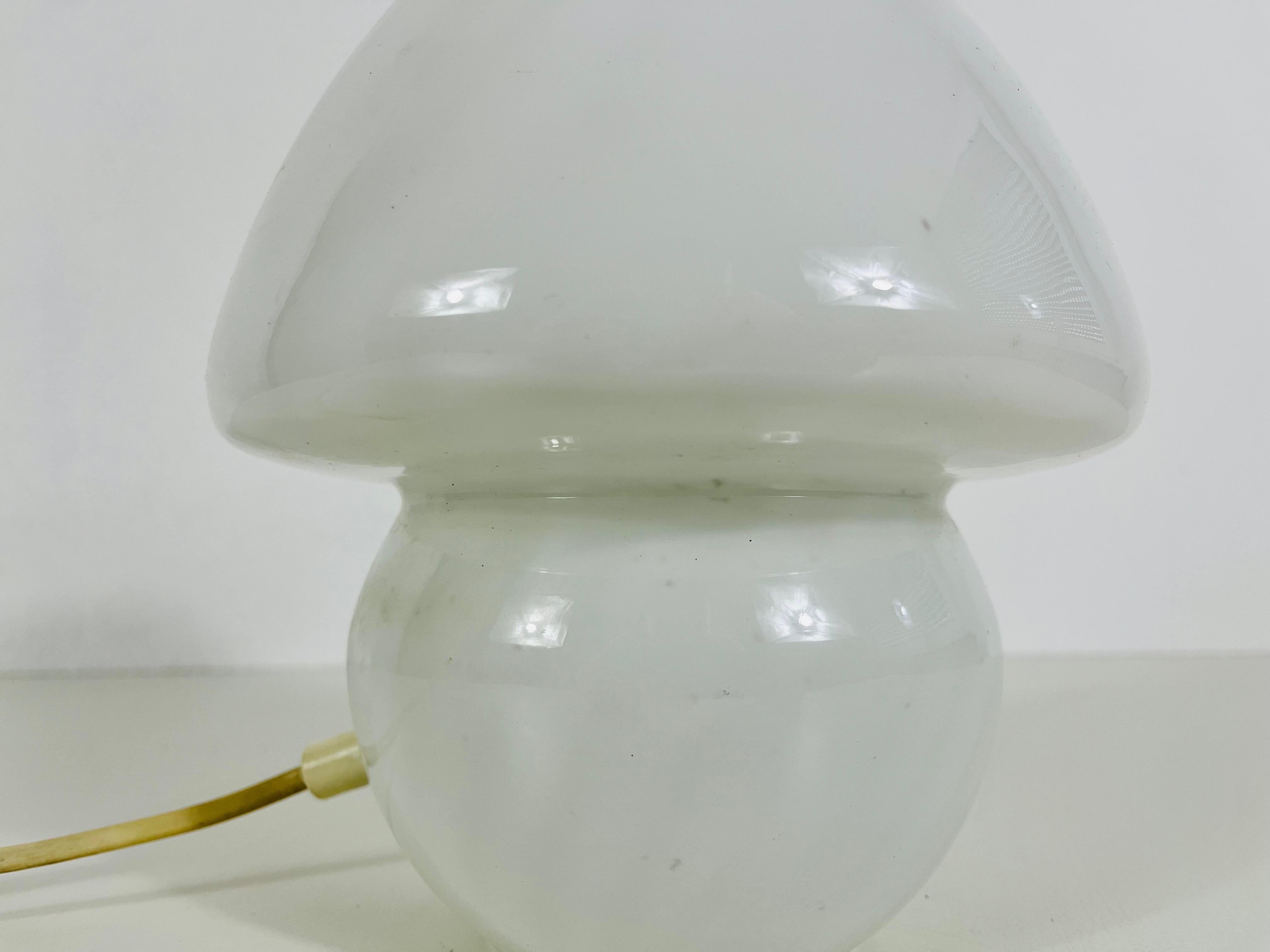 Late 20th Century Murano Glass Mushroom Table Lamp by Vetri d‘Arte, Italy, 1970s For Sale