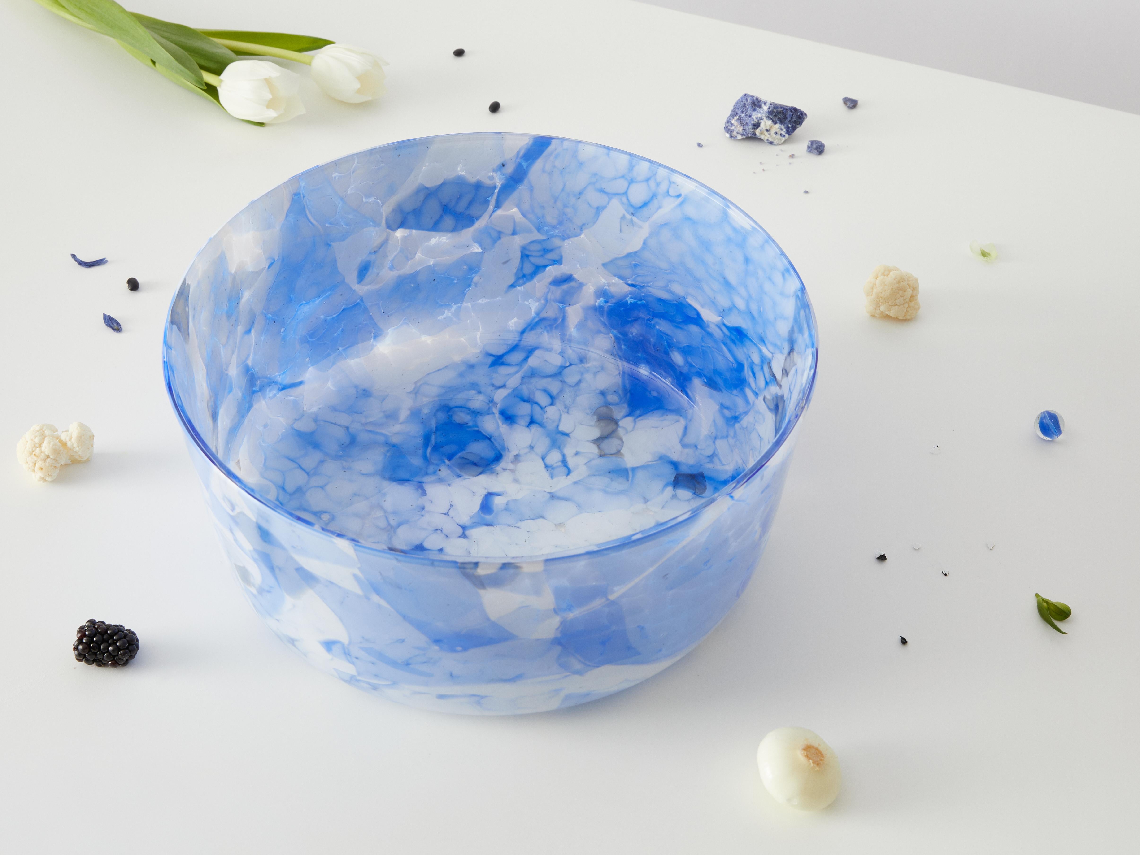 Murano Glass Nougat Blue Bowl Large by Stories of Italy In New Condition For Sale In Milano, IT
