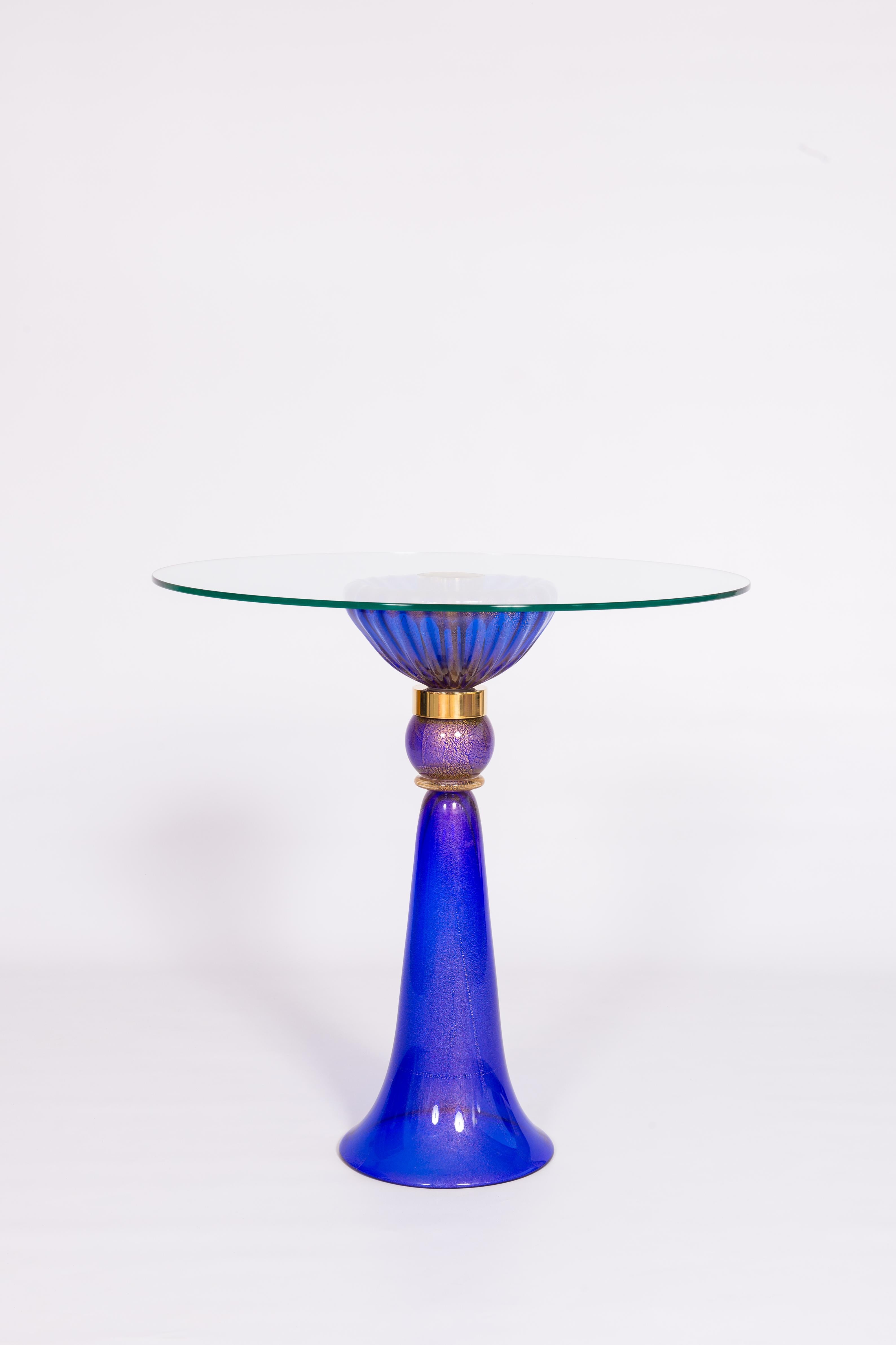 Fait main Table d'appoint en verre de Murano par Vintage Murano Gallery dans les années 1980 en vente