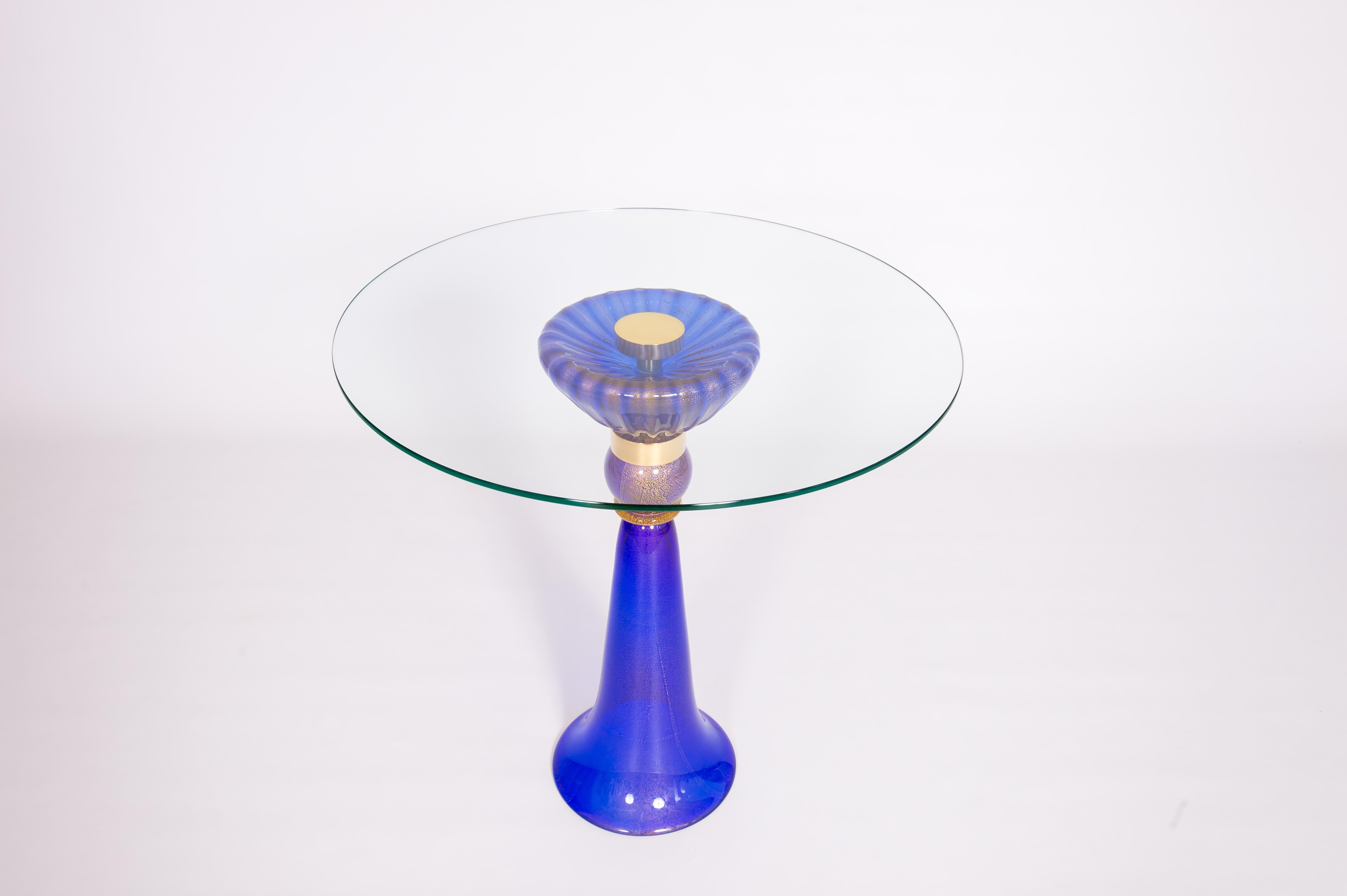 Table d'appoint en verre de Murano par Vintage Murano Gallery dans les années 1980 Excellent état - En vente à Villaverla, IT