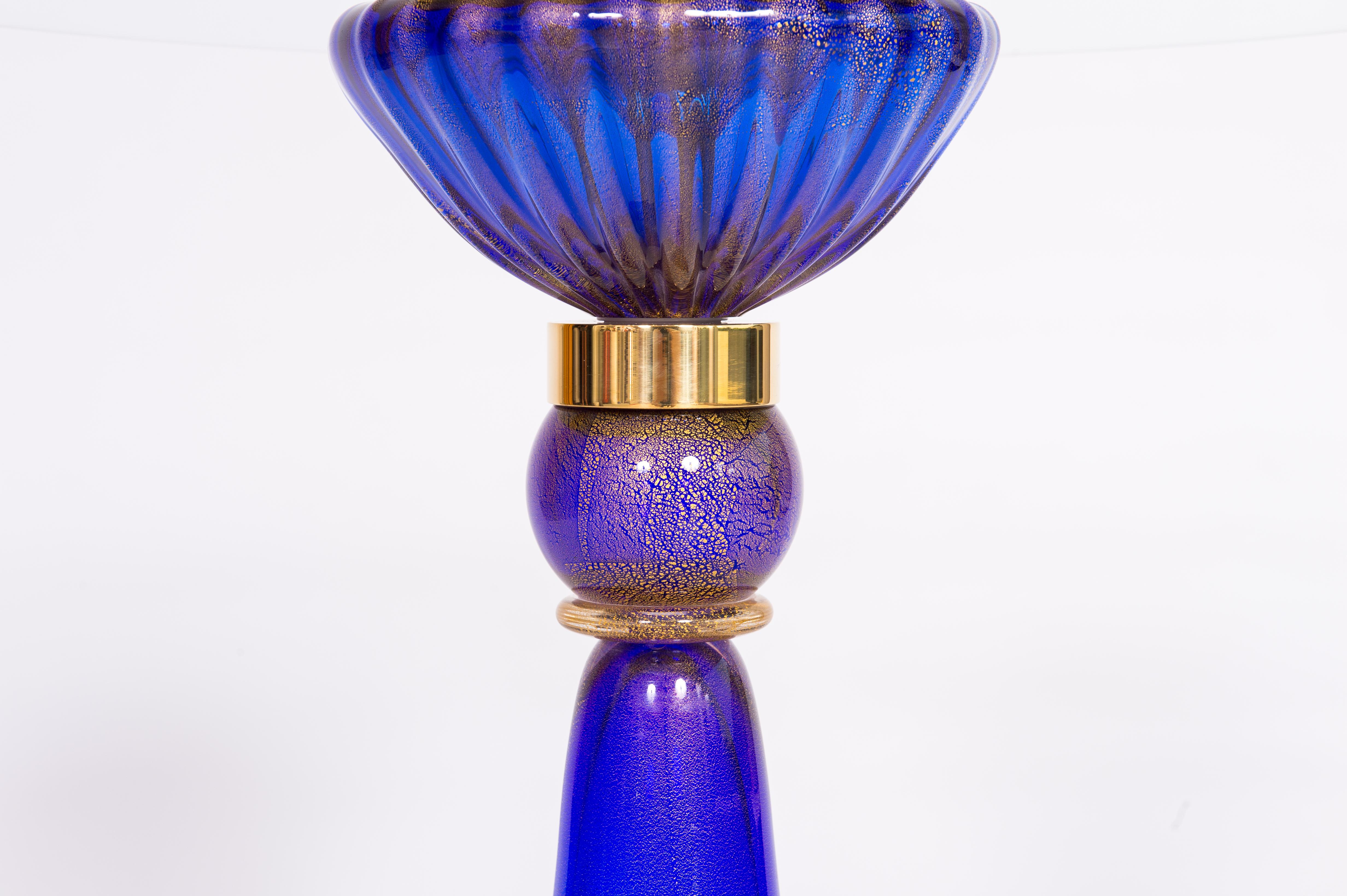 Or Table d'appoint en verre de Murano par Vintage Murano Gallery dans les années 1980 en vente