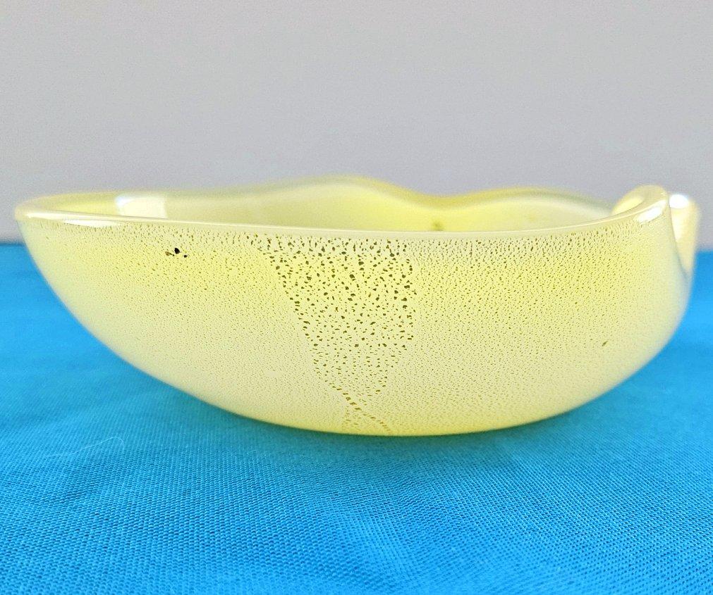20th Century Murano Glass Opaline Yellow Bowl with Gold Polveri/Fleck For Sale