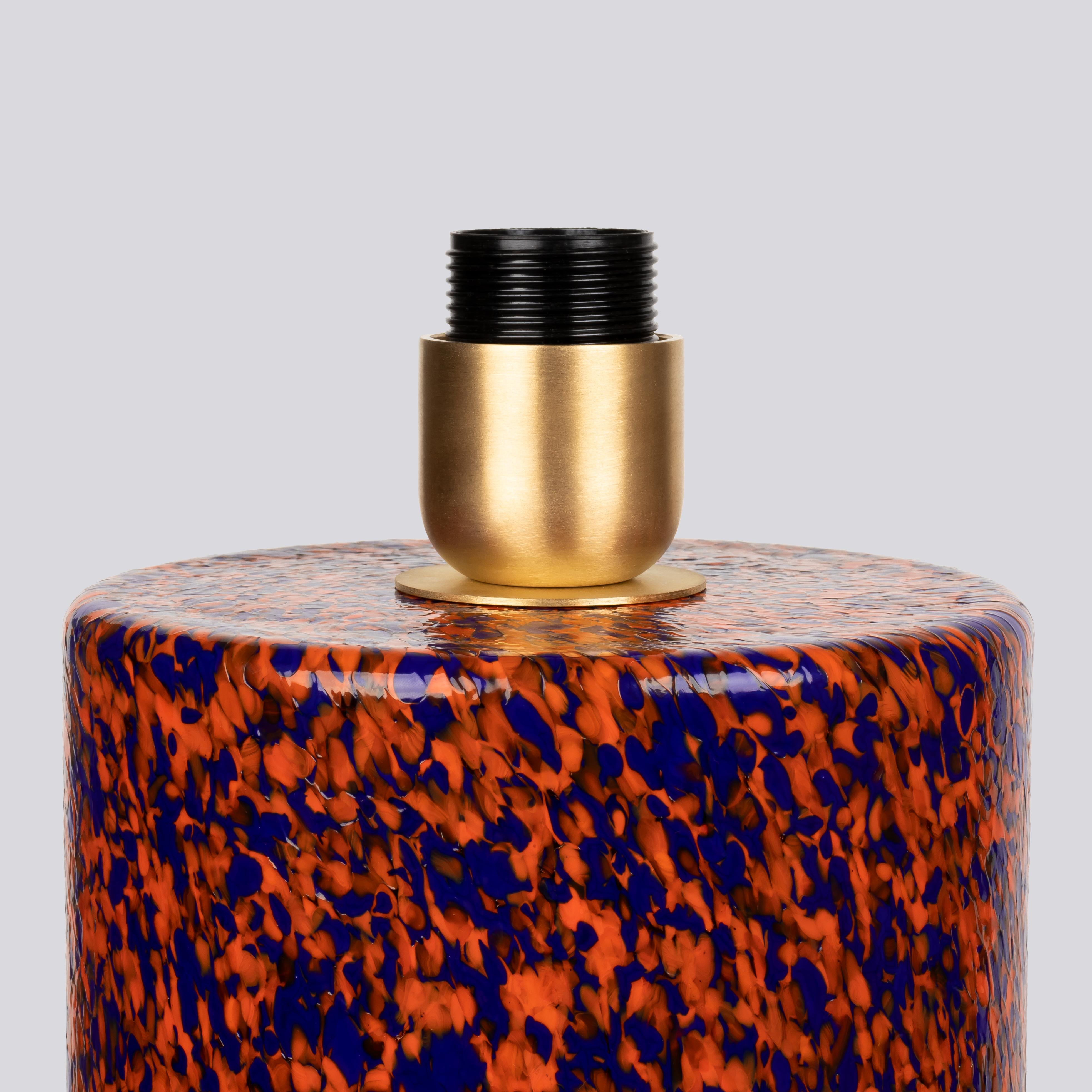 Fait main Lampe à pilier en verre de Murano orange et bleu avec abat-jour en coton par Stories of Italy en vente