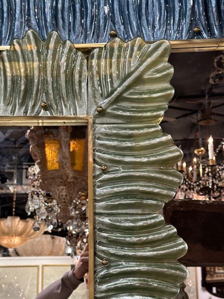 XXIe siècle et contemporain Miroir à feuilles de palmier en verre de Murano en vente