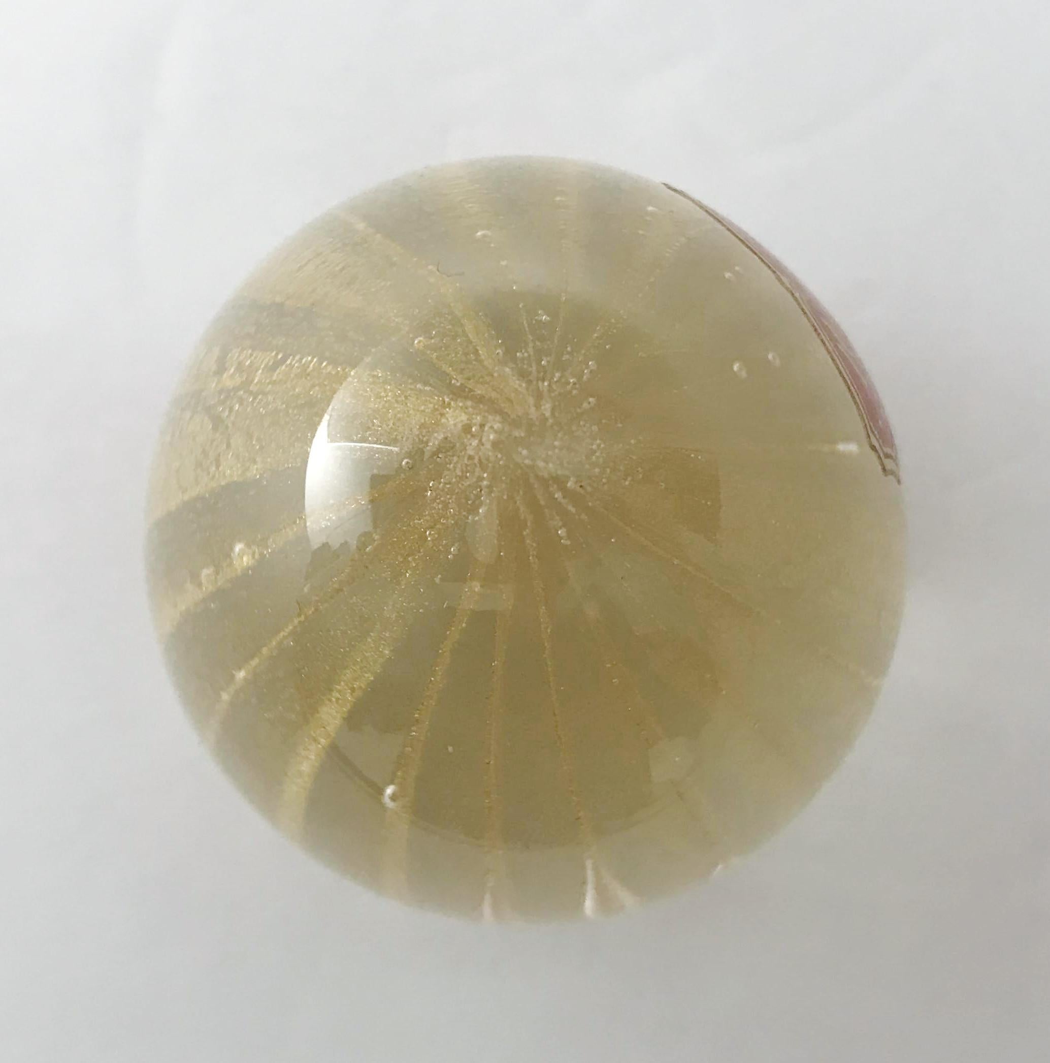 Murano Glass Paperweight In Good Condition In Los Angeles, CA