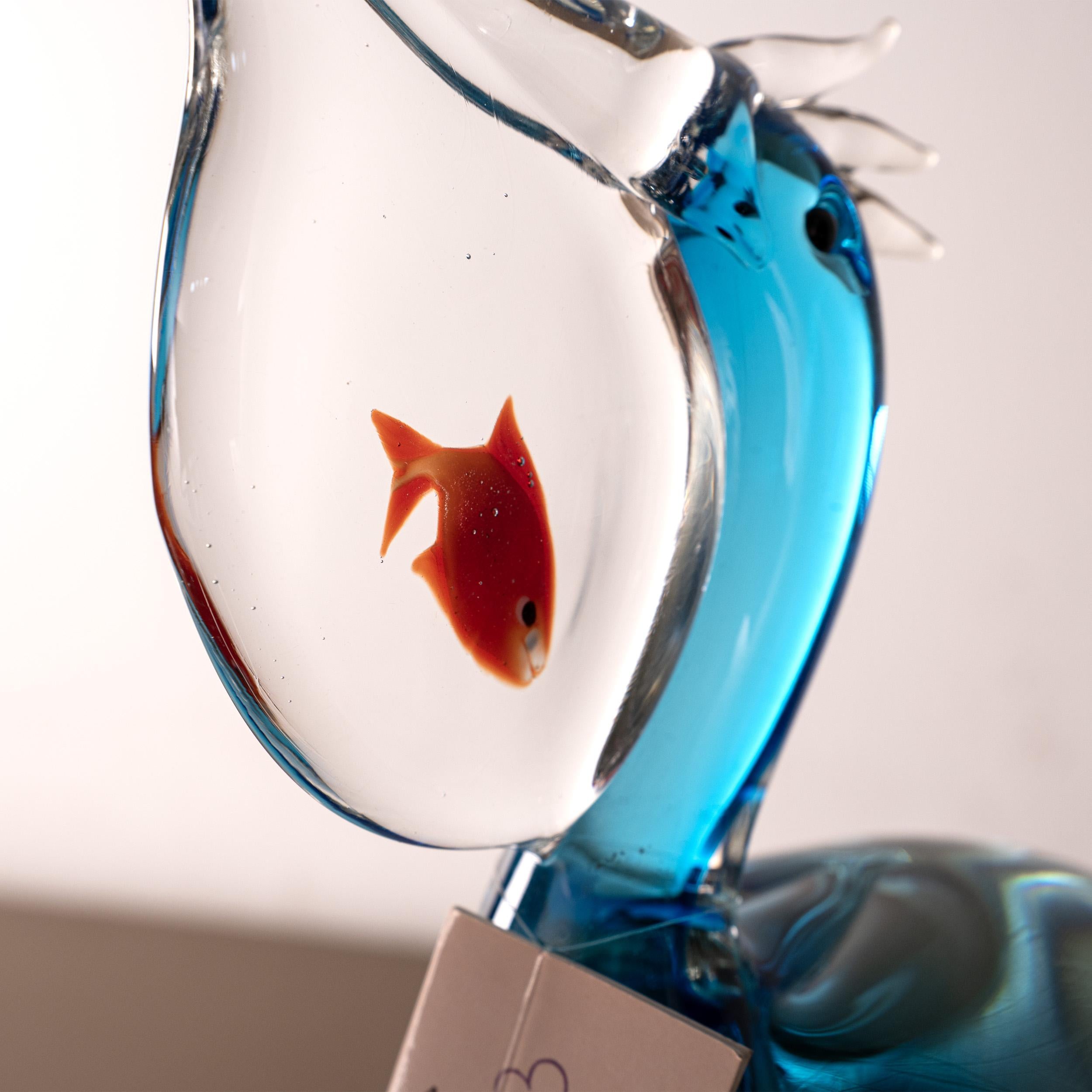 Hand-Crafted Murano Glass Pelican Sculpture with Goldfish – Handcrafted in Italy, 1980s For Sale