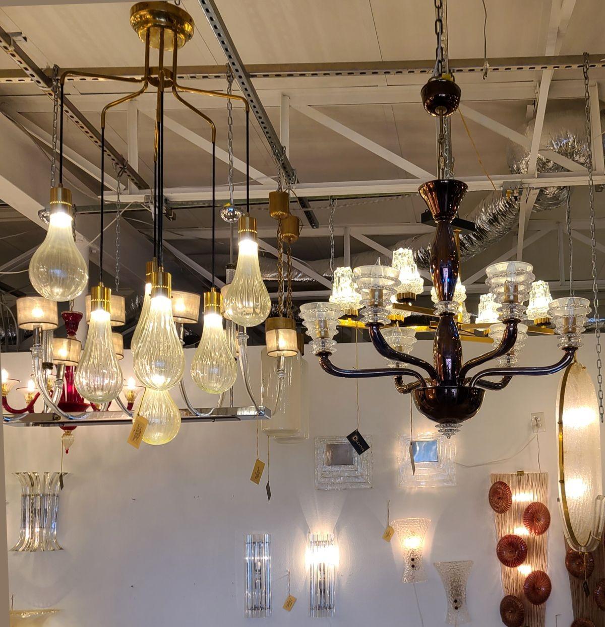 Murano Glass Pendant Chandelier In Excellent Condition For Sale In Dallas, TX