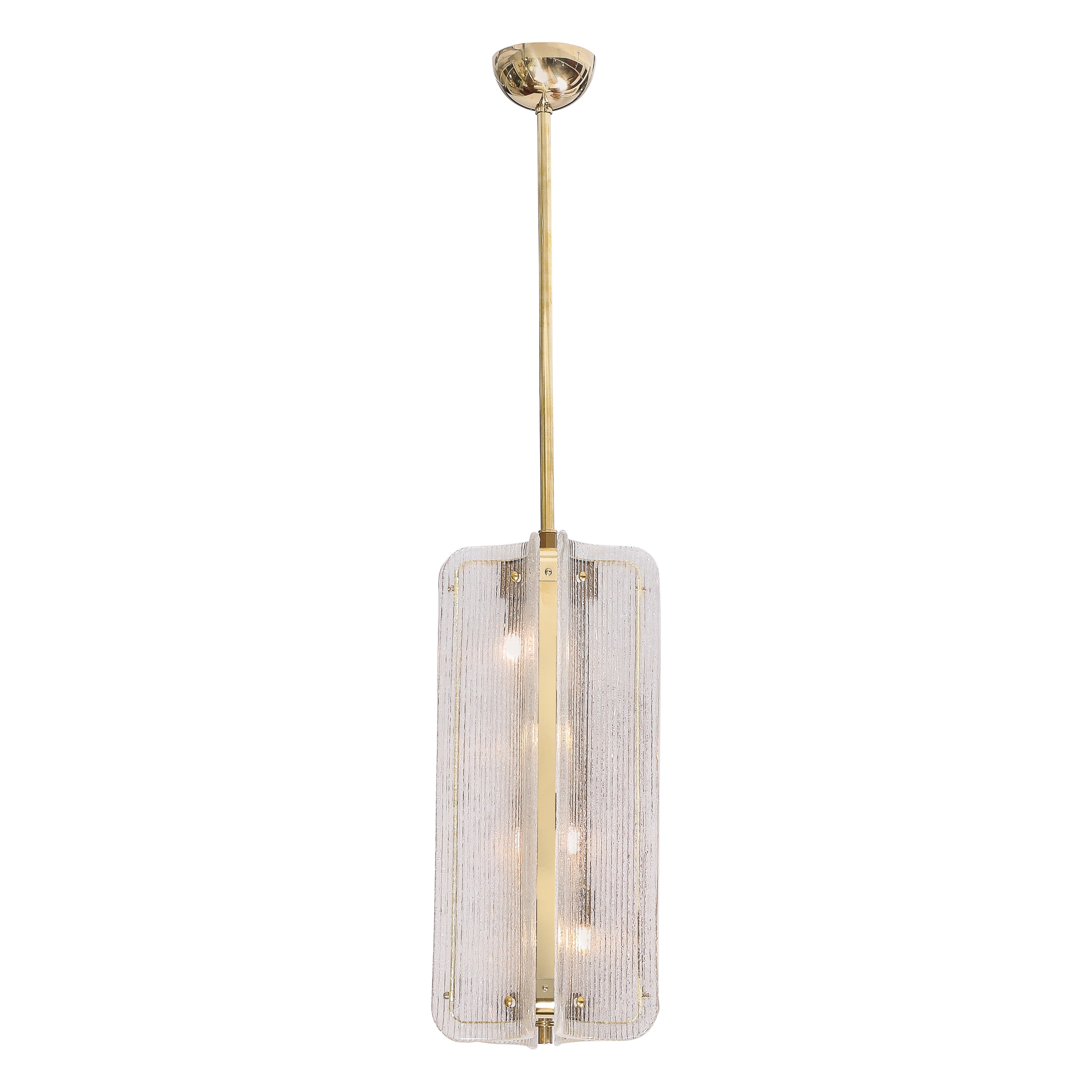 Lustre pendentif en verre transparent texturé et laiton, Murano, Italie