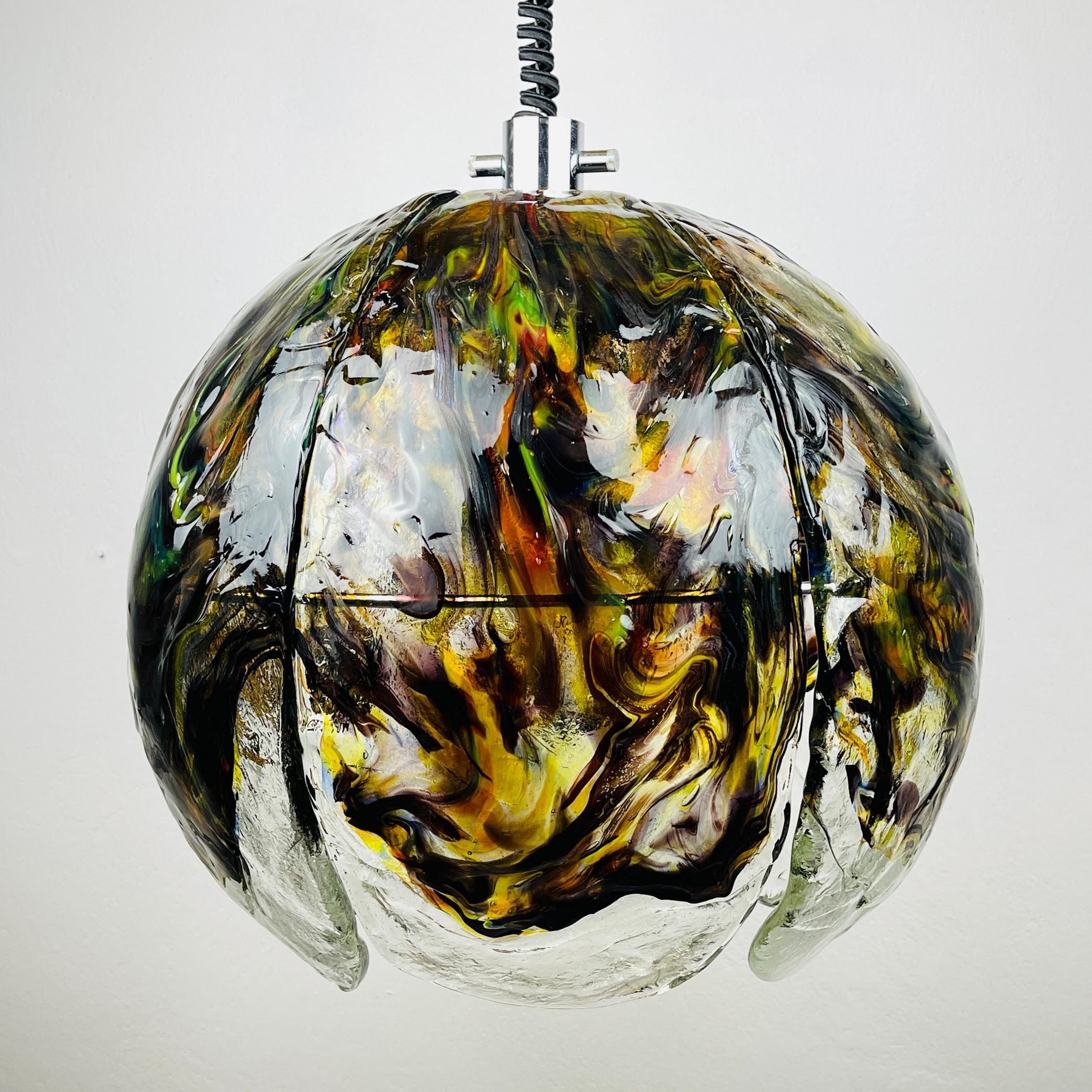 Lampada a sospensione in vetro di Murano di Mazzega, Italia, anni '70 In condizioni buone in vendita a Miklavž Pri Taboru, SI