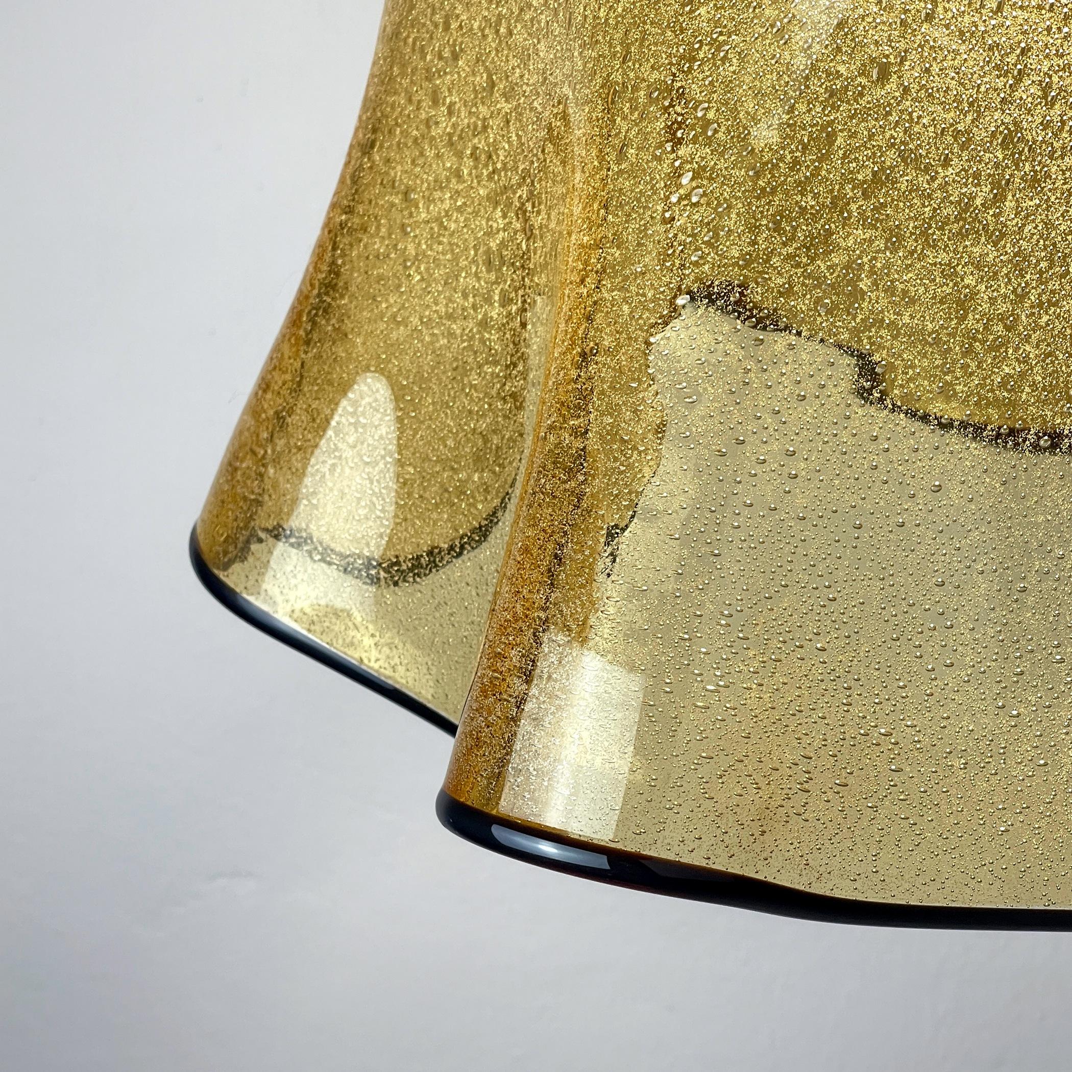 Murano glass pendant lamp Fazzoletto Vetri Murano Italy 1970s In Good Condition In Miklavž Pri Taboru, SI