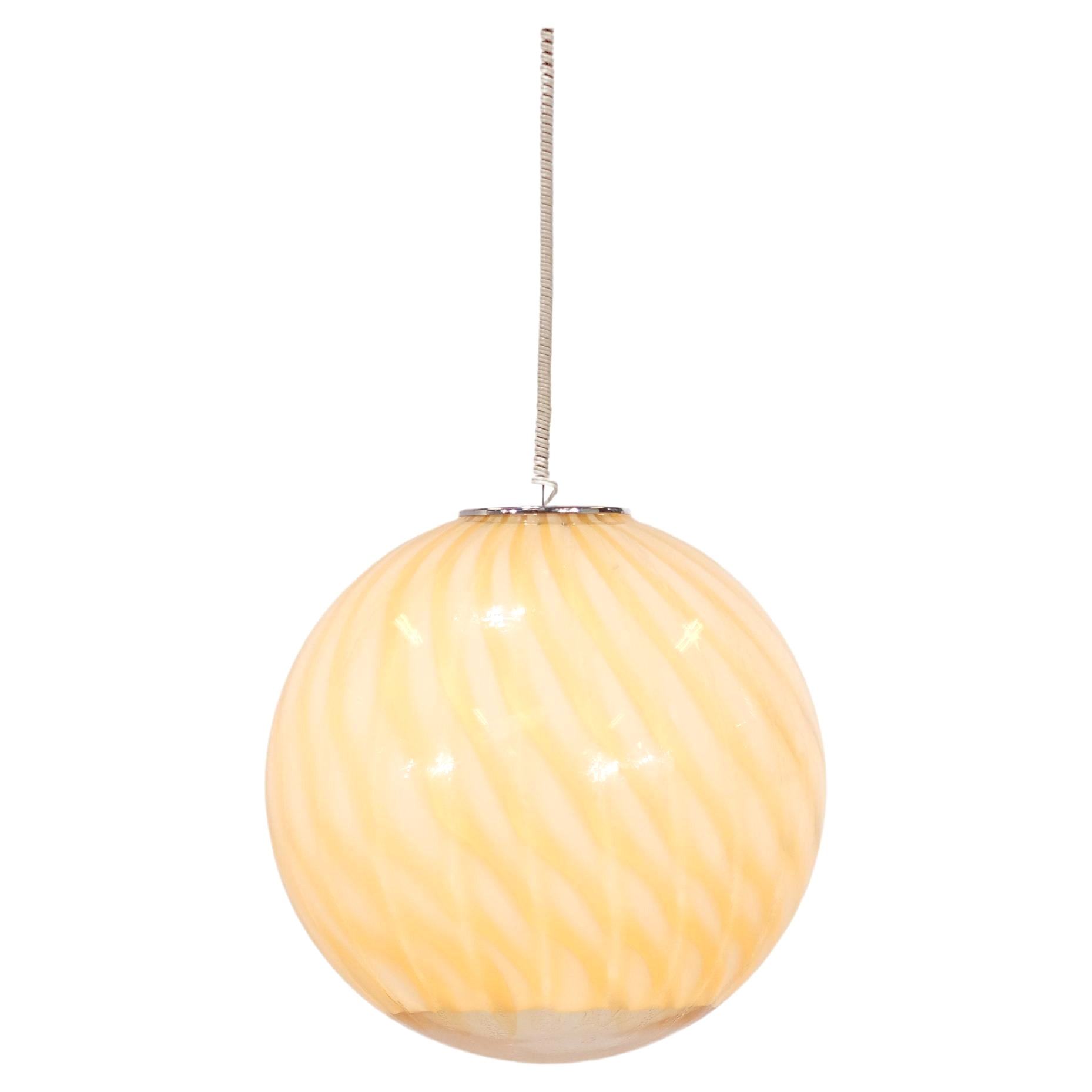 Lampada a sospensione in vetro di Murano nello stile di Venini - 1960