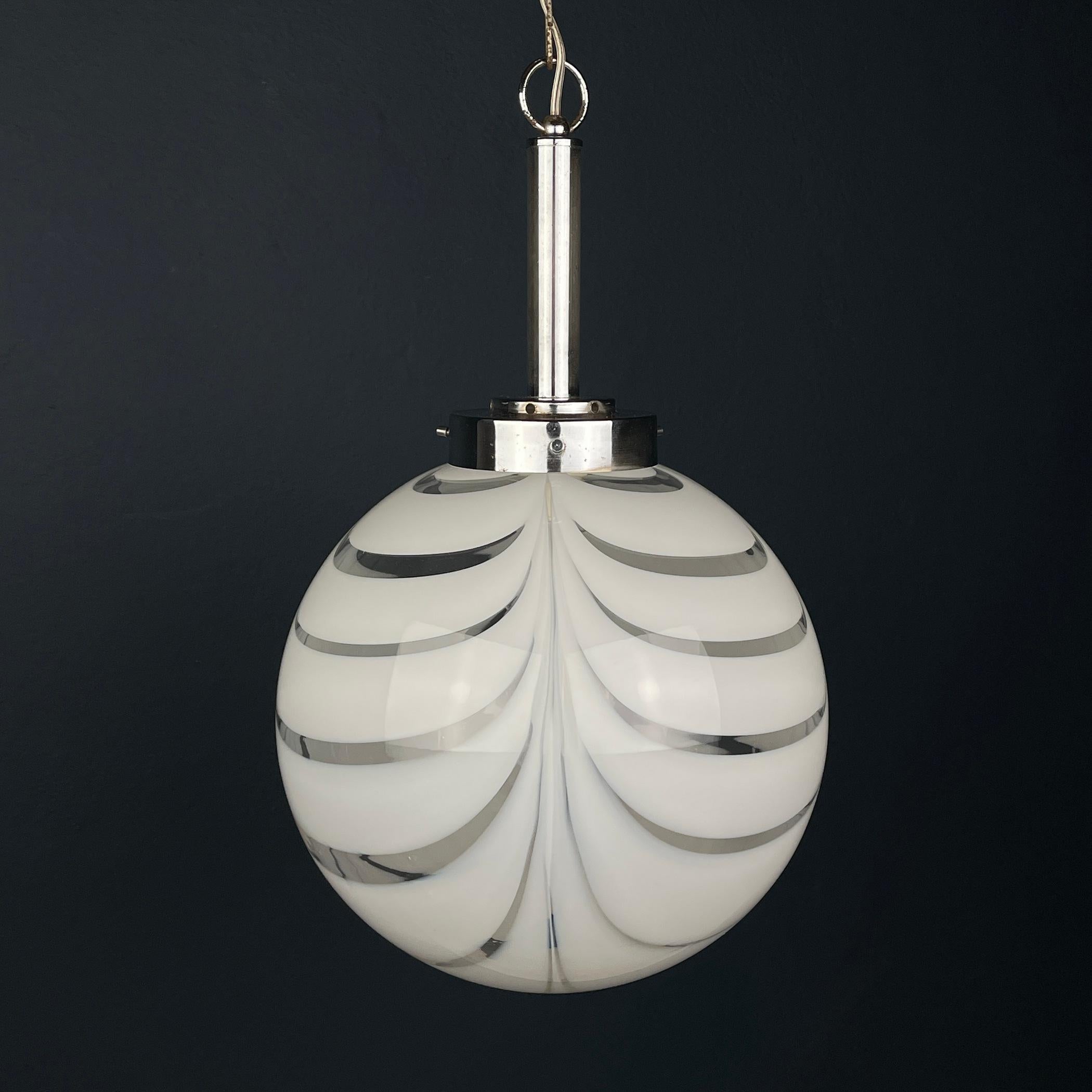 Murano glass pendant lamp Italy 1960s For Sale 3