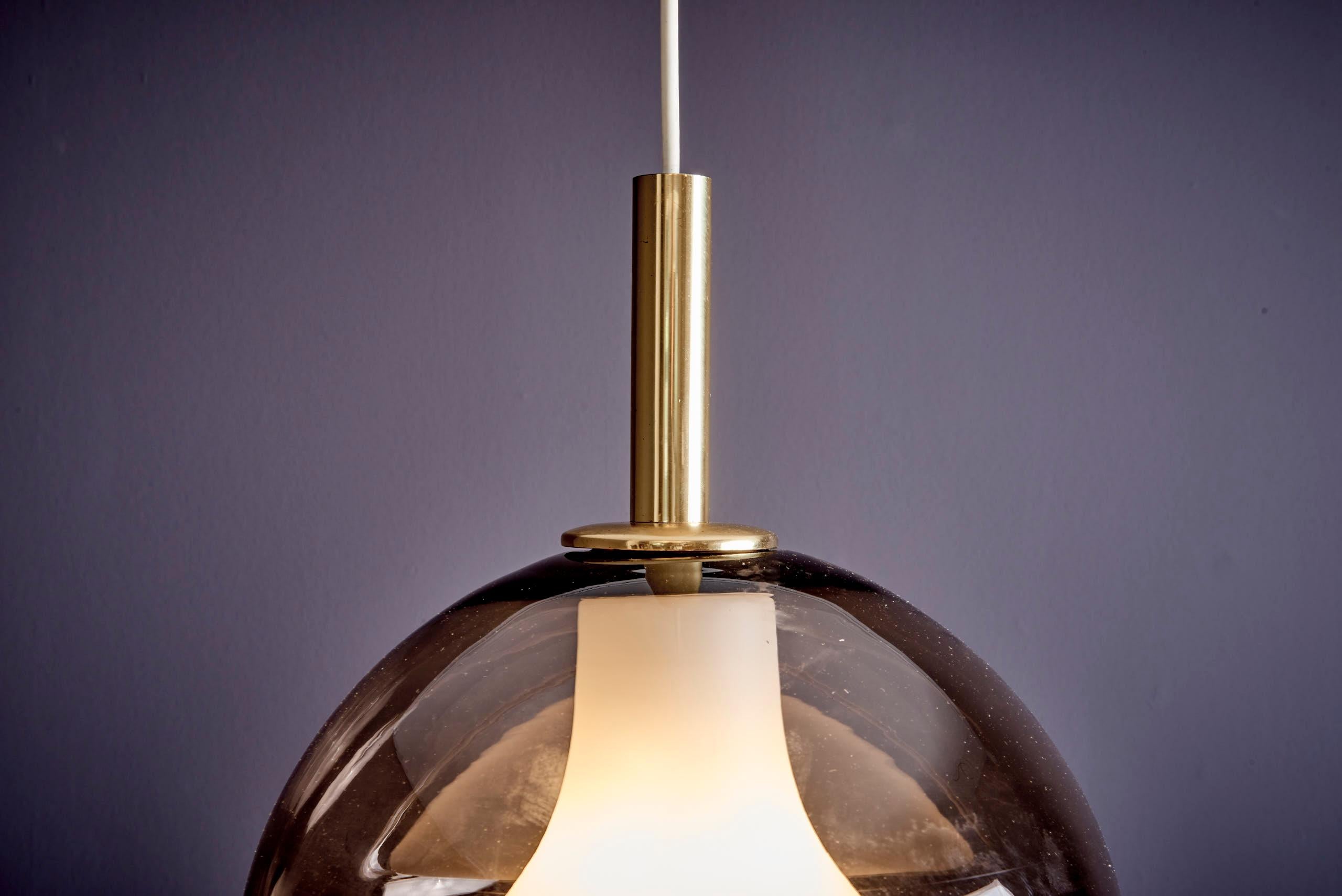 Lampada a sospensione in vetro di Murano Italia 1960 In condizioni buone in vendita a Berlin, DE