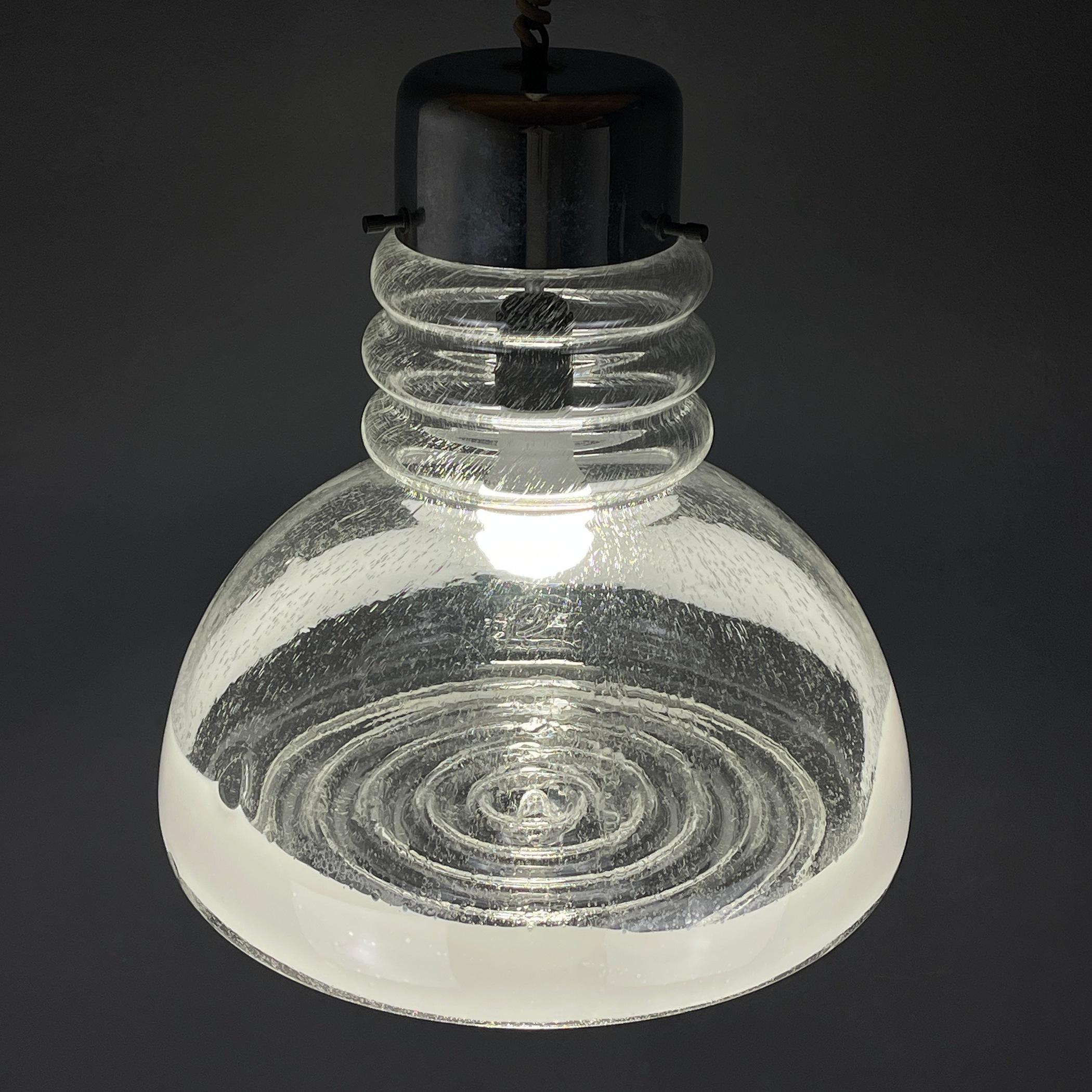 Murano Glass Pendant Lamp Italy, 1960s In Good Condition For Sale In Miklavž Pri Taboru, SI