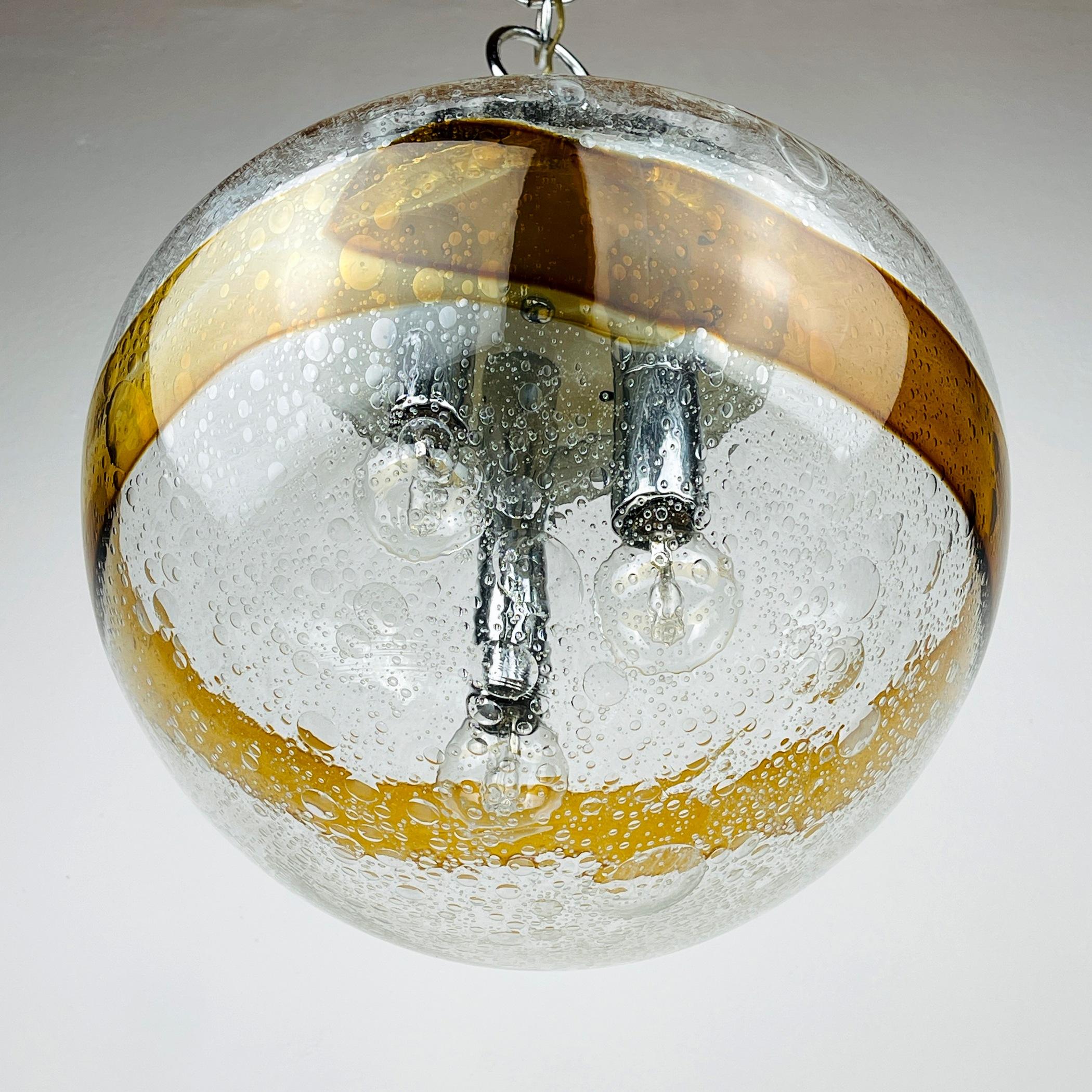 Verre de Murano Lampe suspendue en verre de Murano Italie 1970  en vente