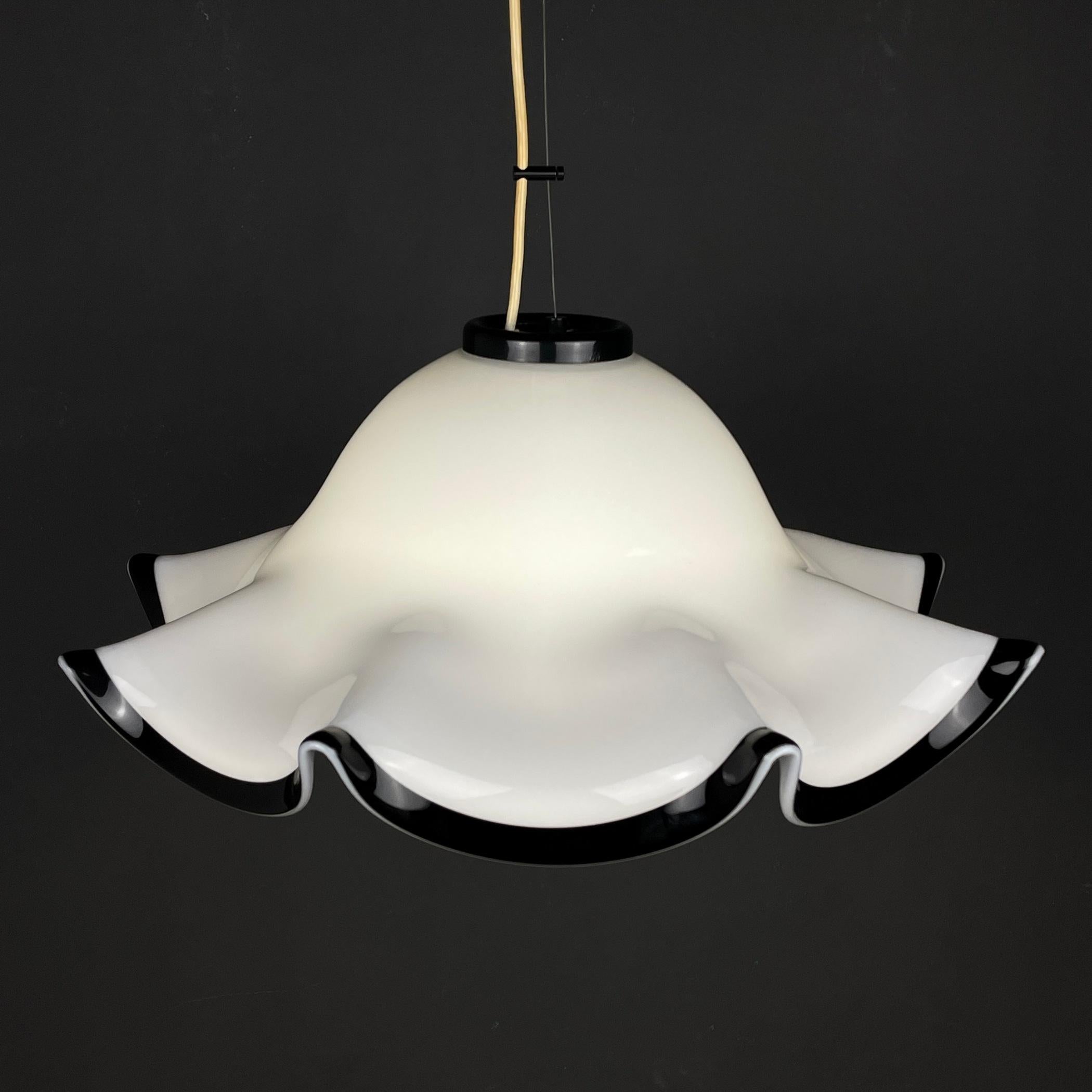 Lampe suspendue en verre de Murano Italie années 80  en vente 5