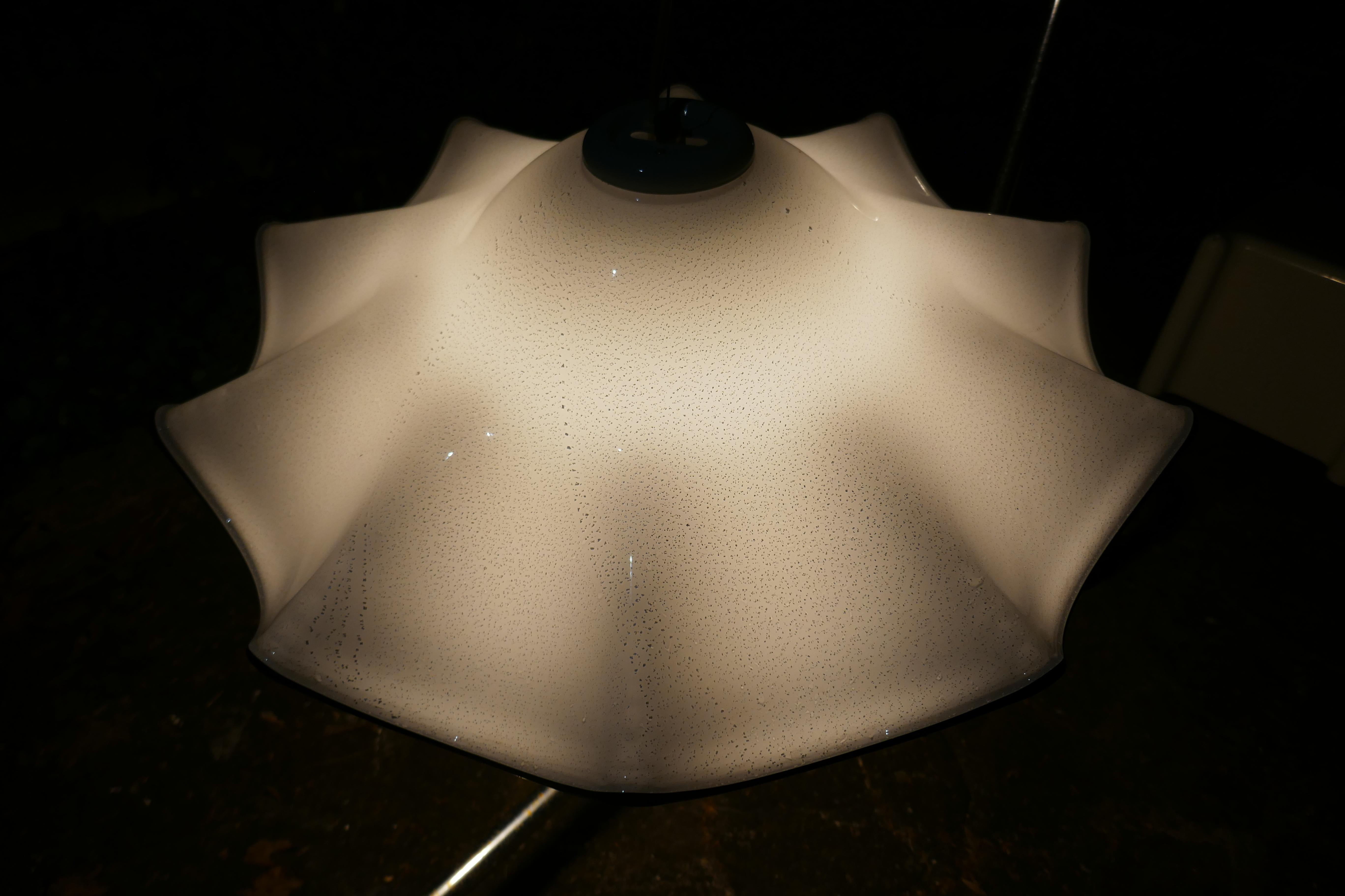 Lampe suspendue en verre de Murano avec inclusions d'argent en vente 7
