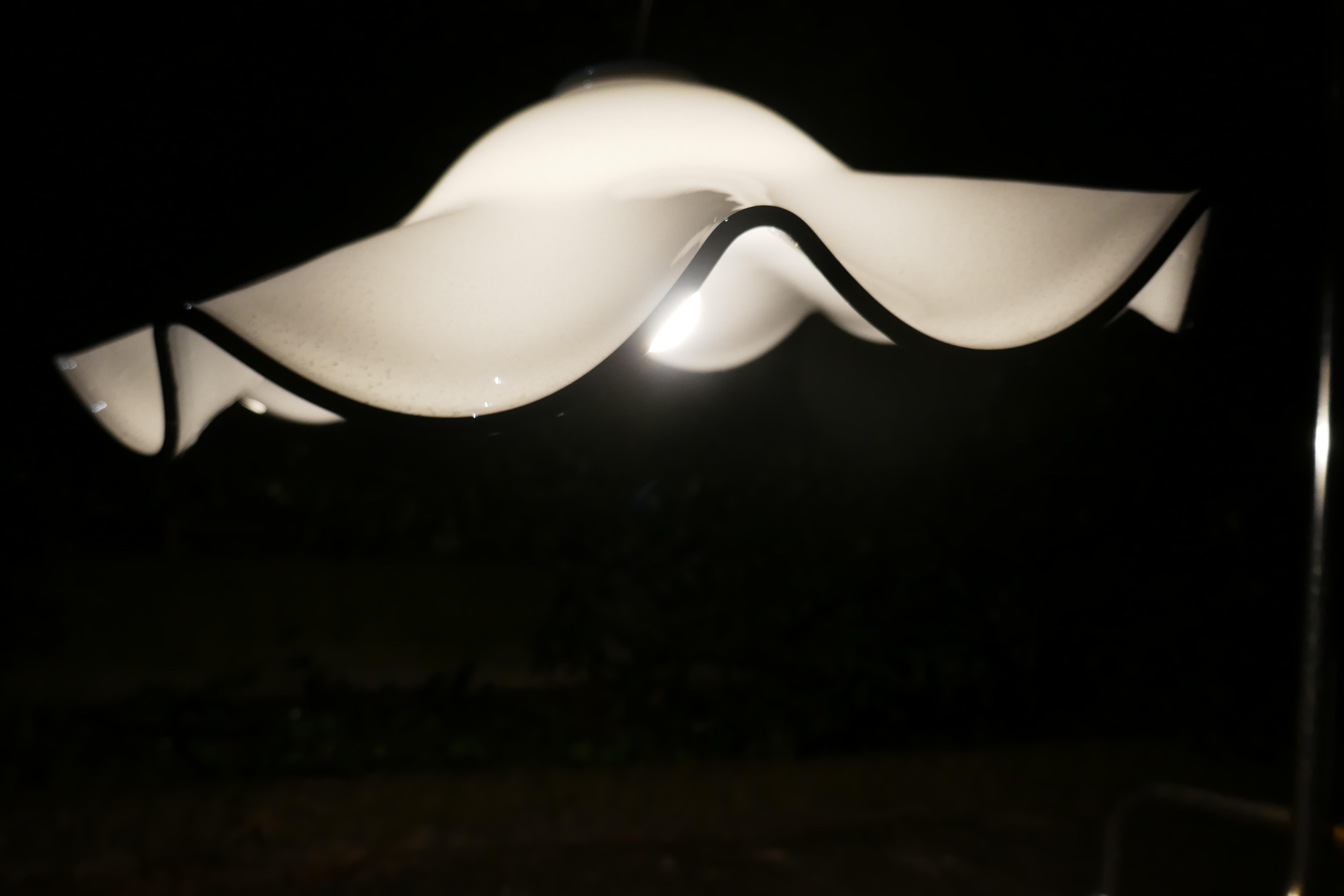 Lampe suspendue en verre de Murano avec inclusions d'argent en vente 8