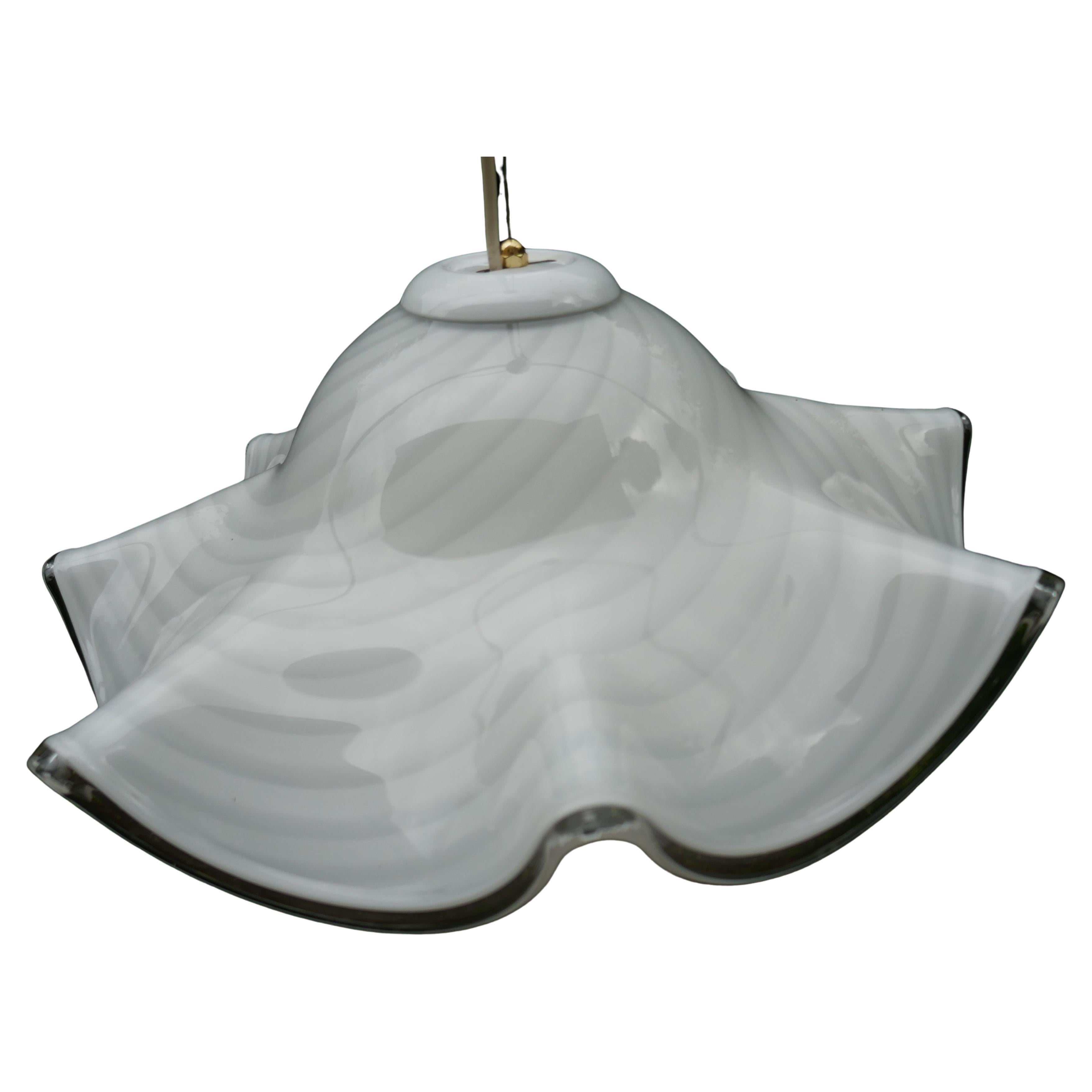 Hängeleuchte aus Muranoglas mit spiralförmigem Wirbelglas. (Italian) im Angebot