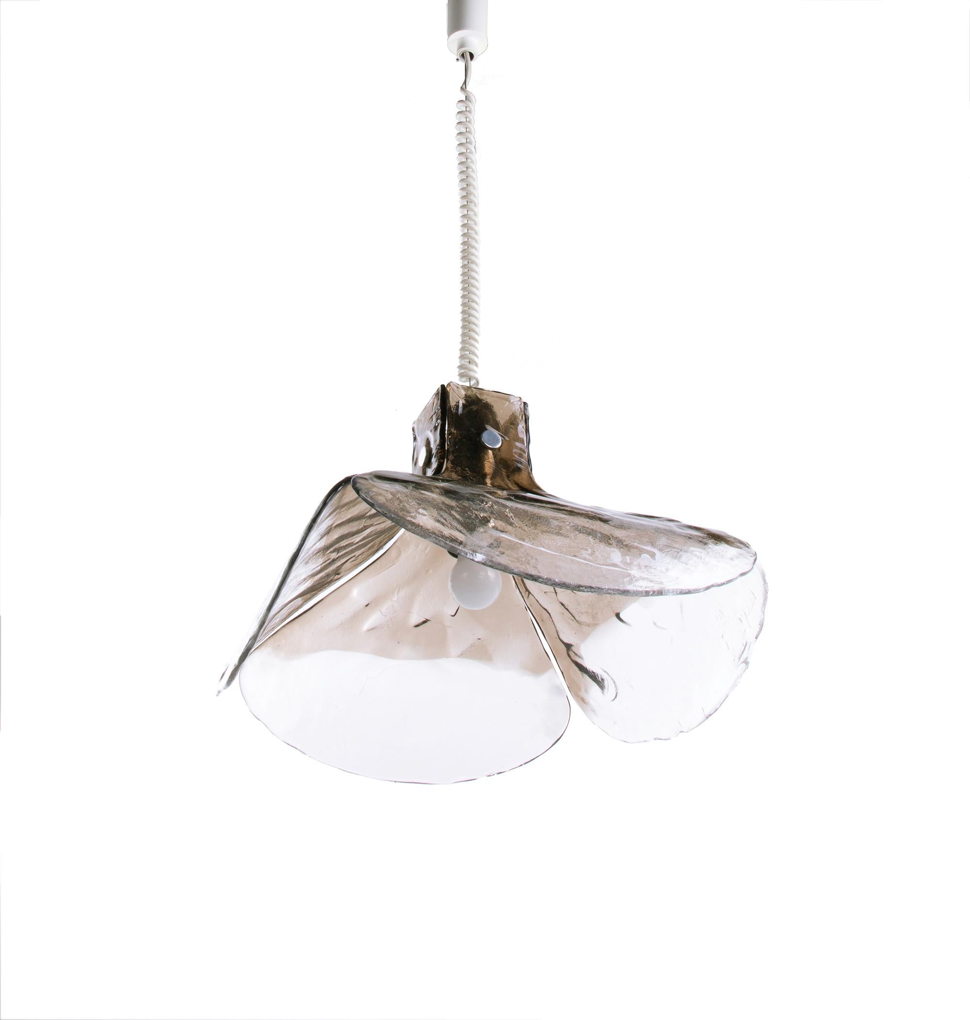 Mid-Century Modern 1960 Italie Mazzega Tulip Suspension Lamp Smoked Murano Glass by Carlo Nason en vente
