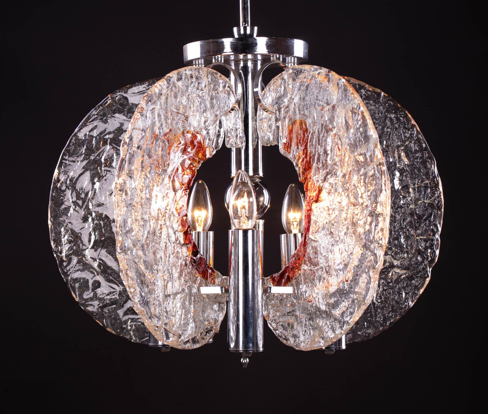 Mid-Century Modern Lampe à suspension Mazzega en verre de Murano et chrome de Carlo Nason, Italie, 1960 en vente