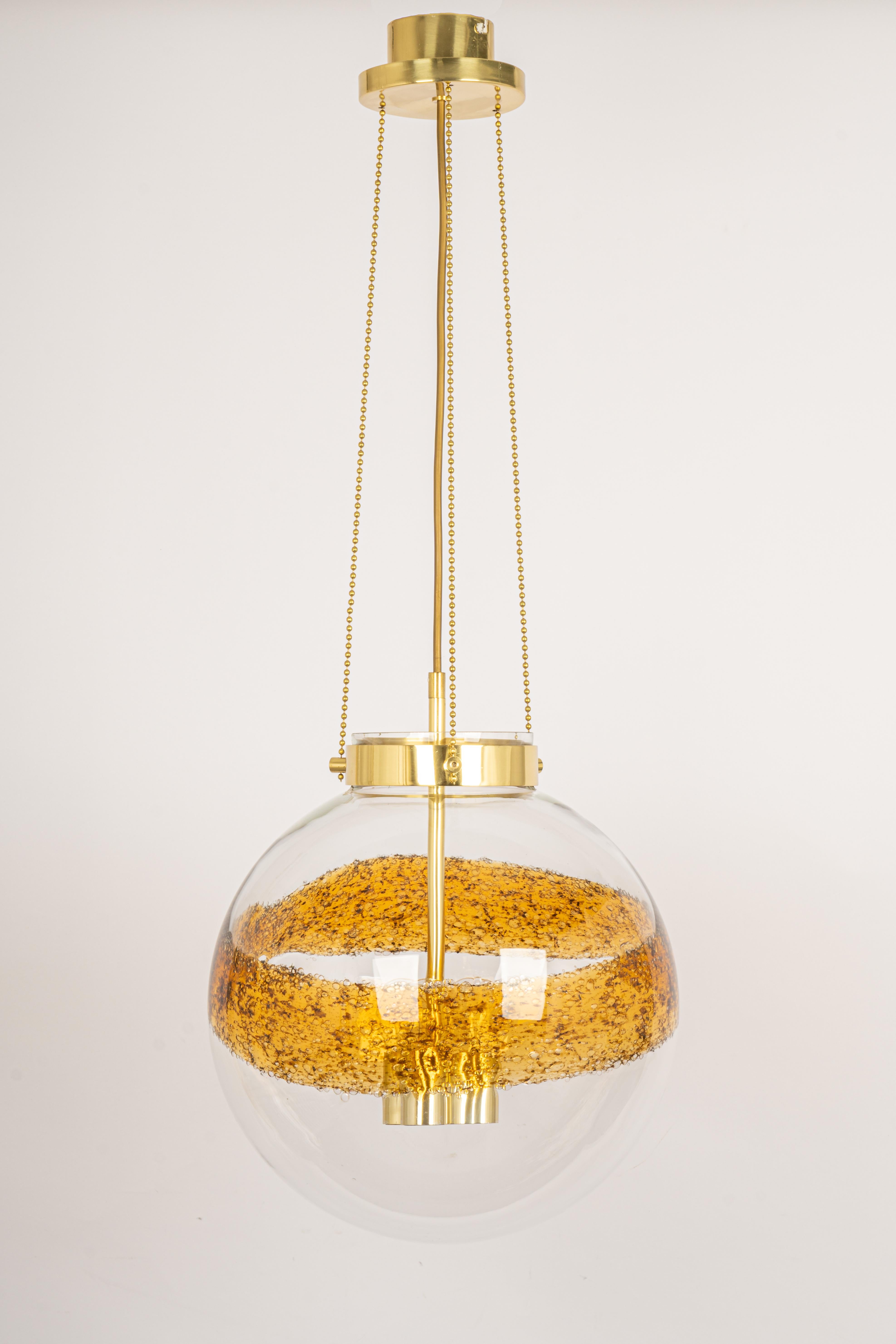 Mid-Century Modern Lampe à suspension en verre de Murano conçue par Kaiser, Allemagne, années 1960 en vente