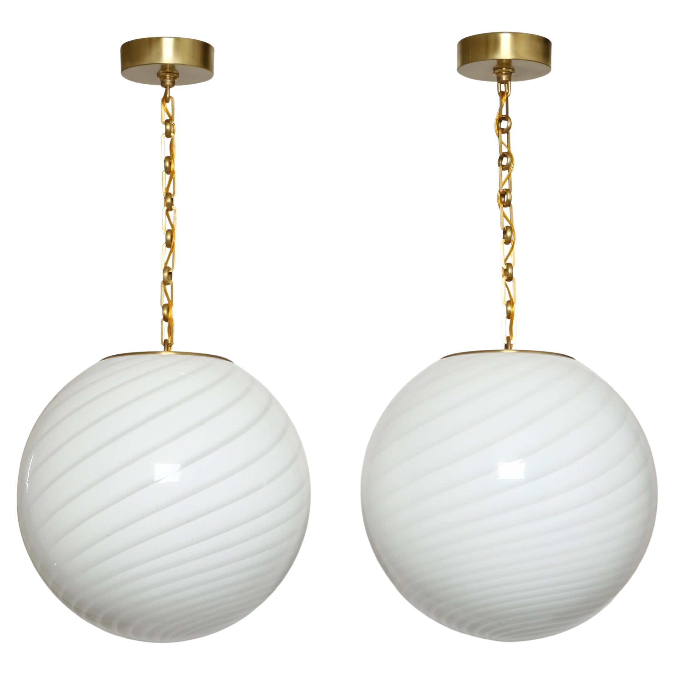 Murano Glass Pendant Light, Hand Blown with Brass Finish, Italy 2021 in vendita