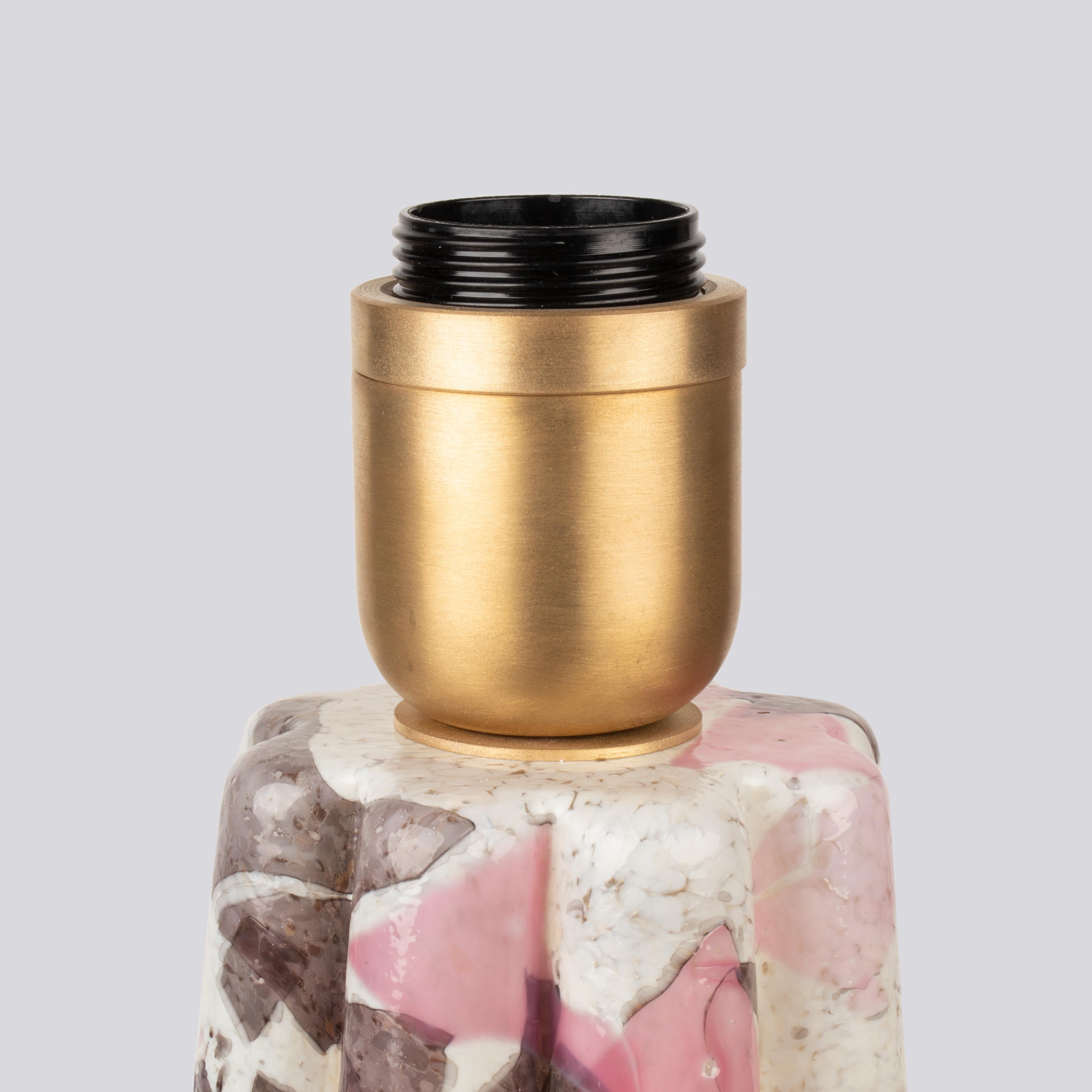 Fait main Lampe seau en verre de Murano rose avec abat-jour en coton par Stories of Italy en vente