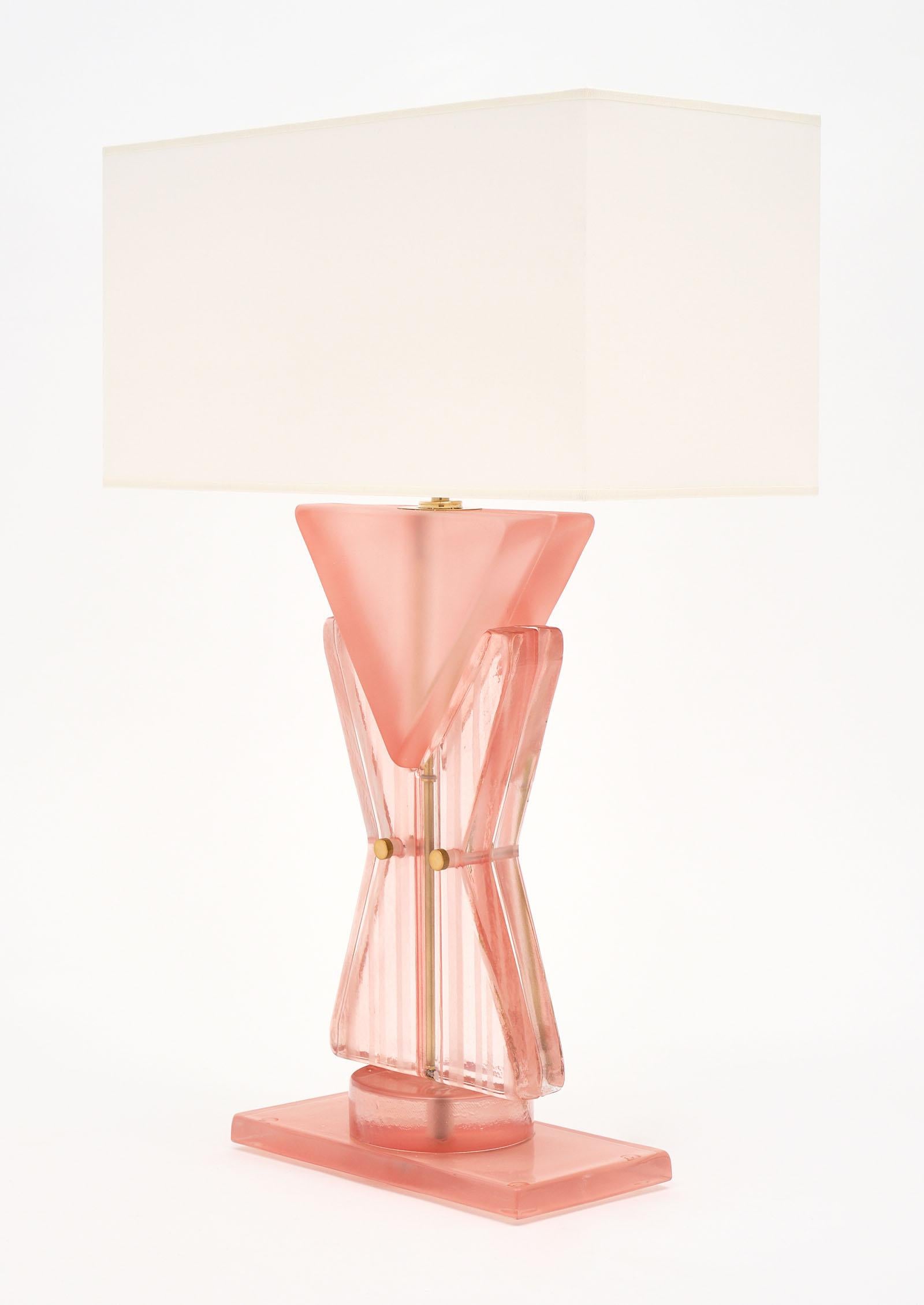italien Lampes TOTEM géométriques roses en verre de Murano en vente
