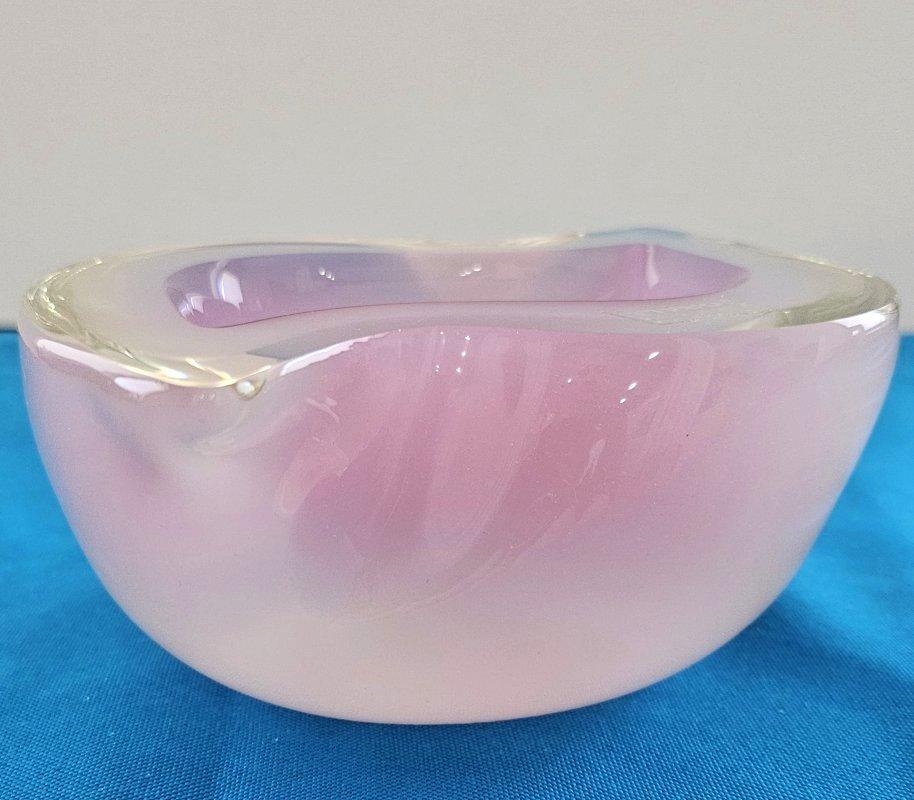 Murano Glass Pink Opaline/Sommerso Geode Schale von Oball, mit Original Label im Angebot 4