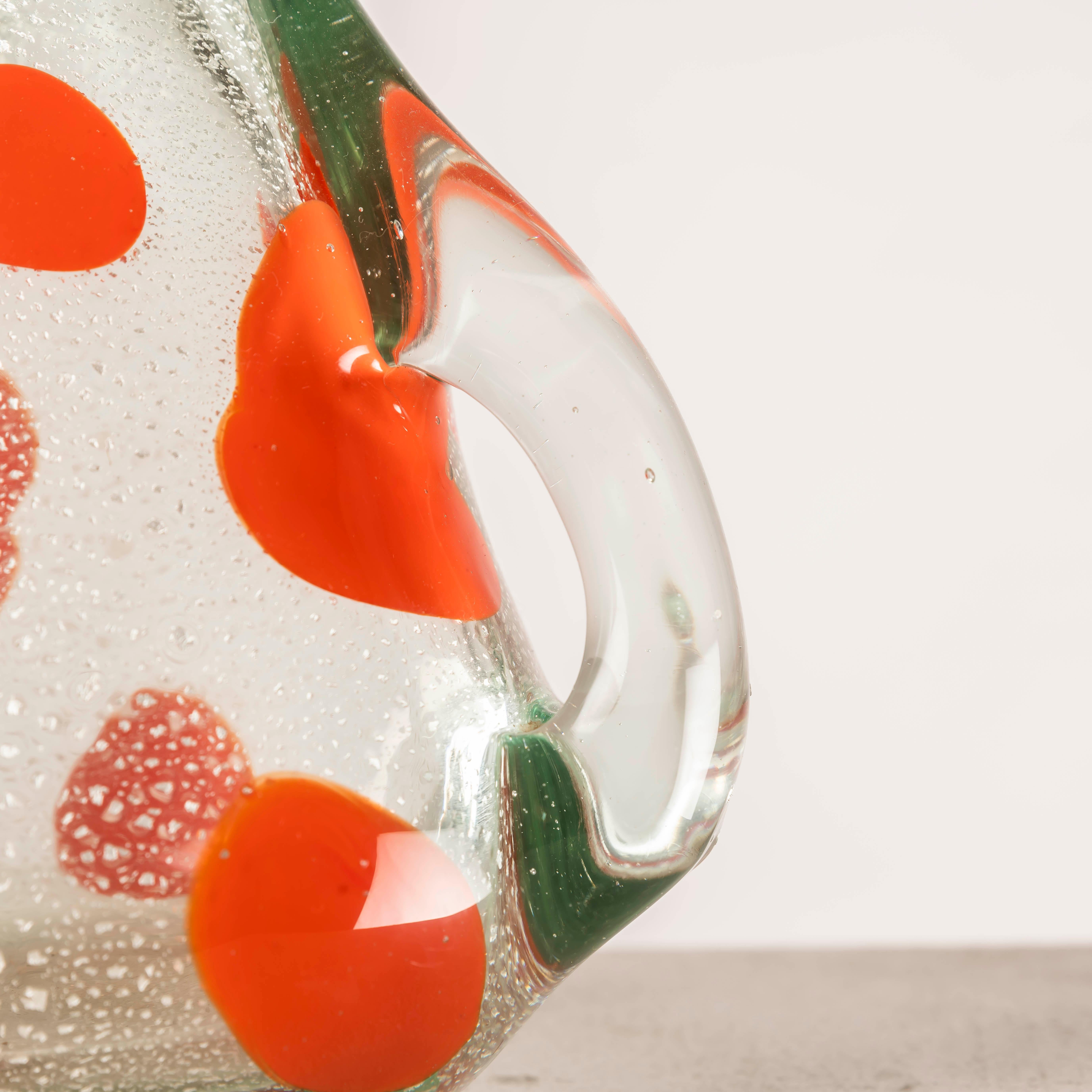 Jarra de cristal de Murano con escamas de plata y puntos rojos Moderno de mediados de siglo en venta