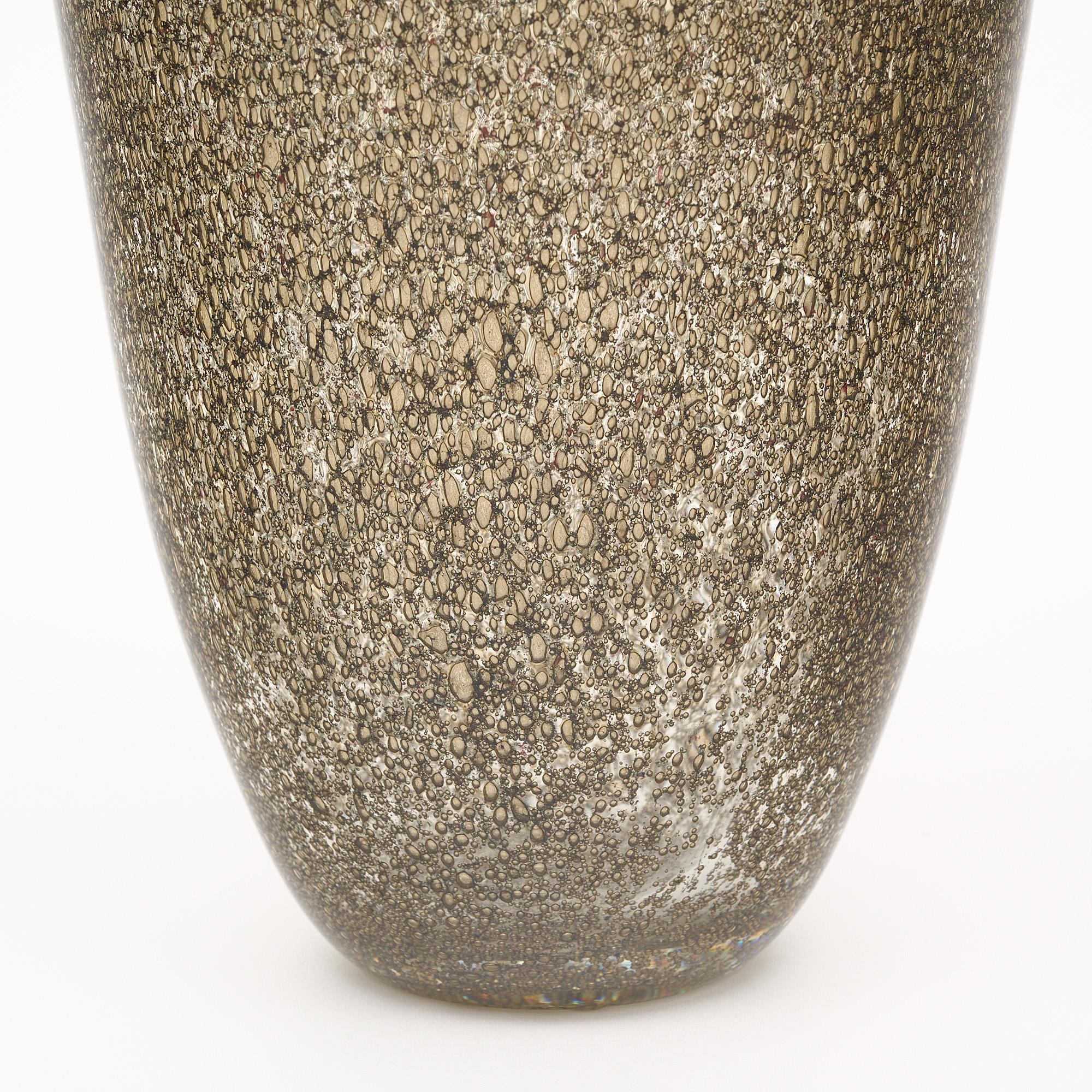 Murano Glass Pulegoso Vase In Good Condition For Sale In Austin, TX