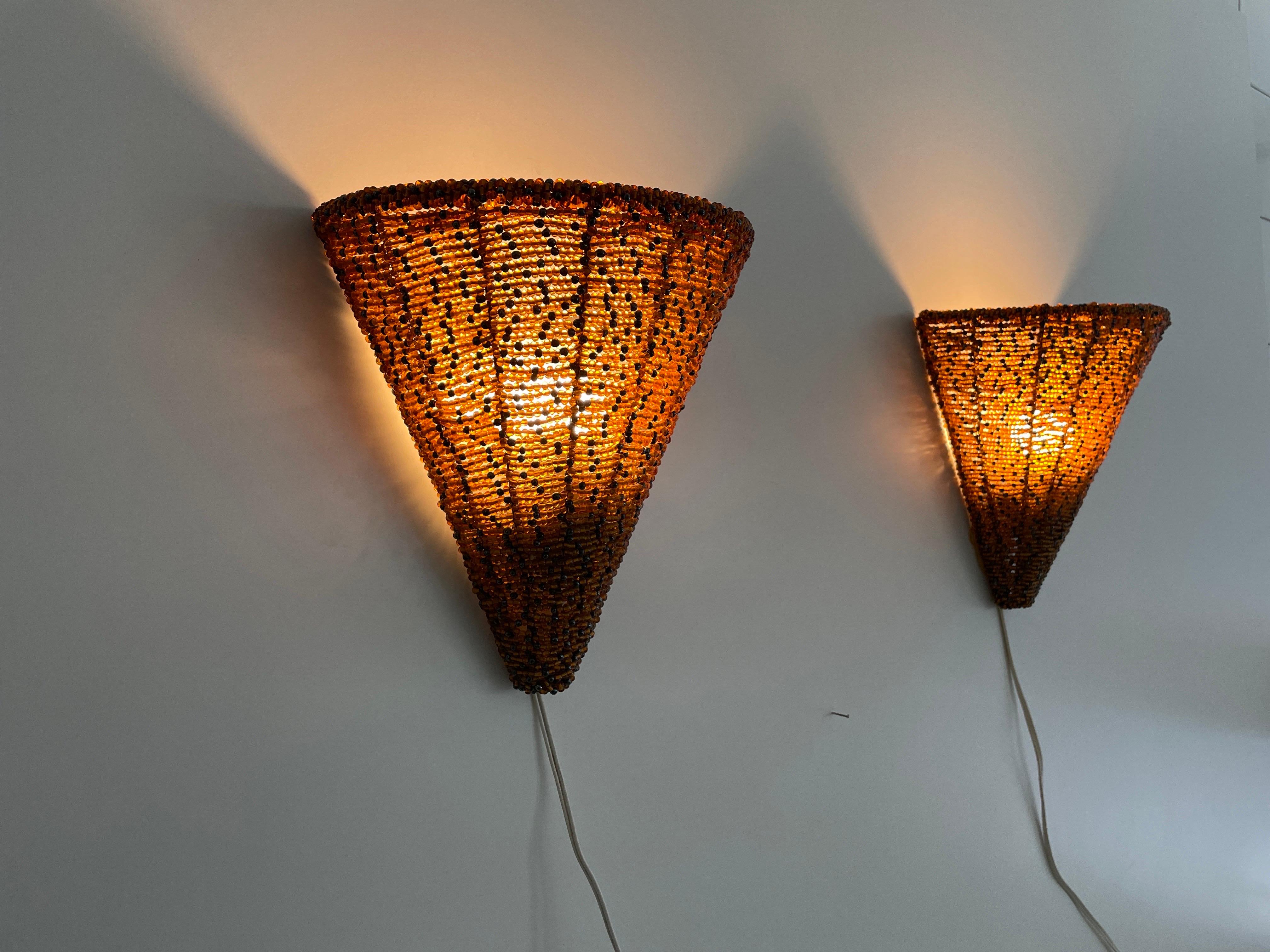 Coppia di lampade in vetro di Murano dal raro design conico, anni '60, Italia in vendita 4