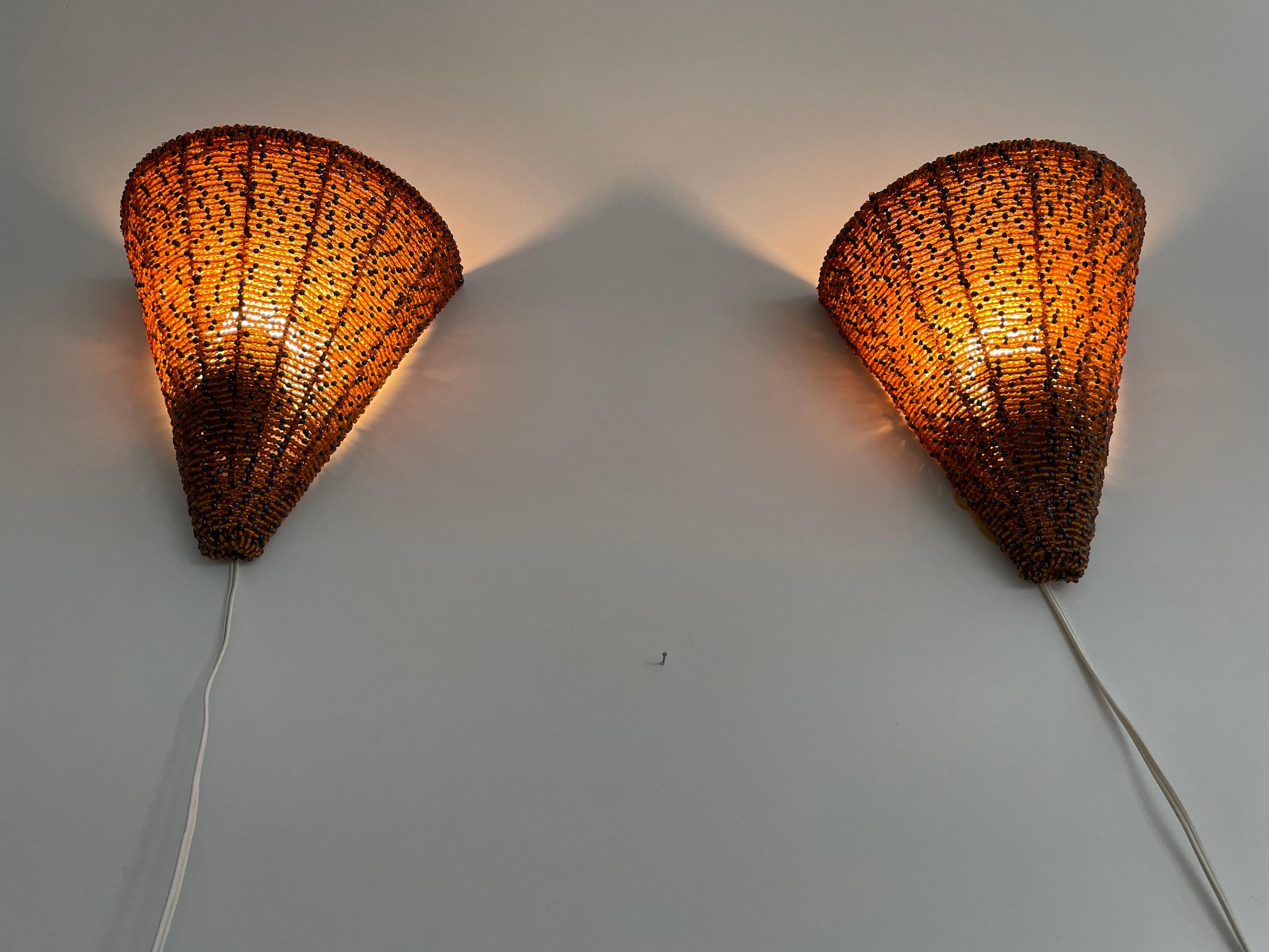 Coppia di lampade in vetro di Murano dal raro design conico, anni '60, Italia in vendita 6