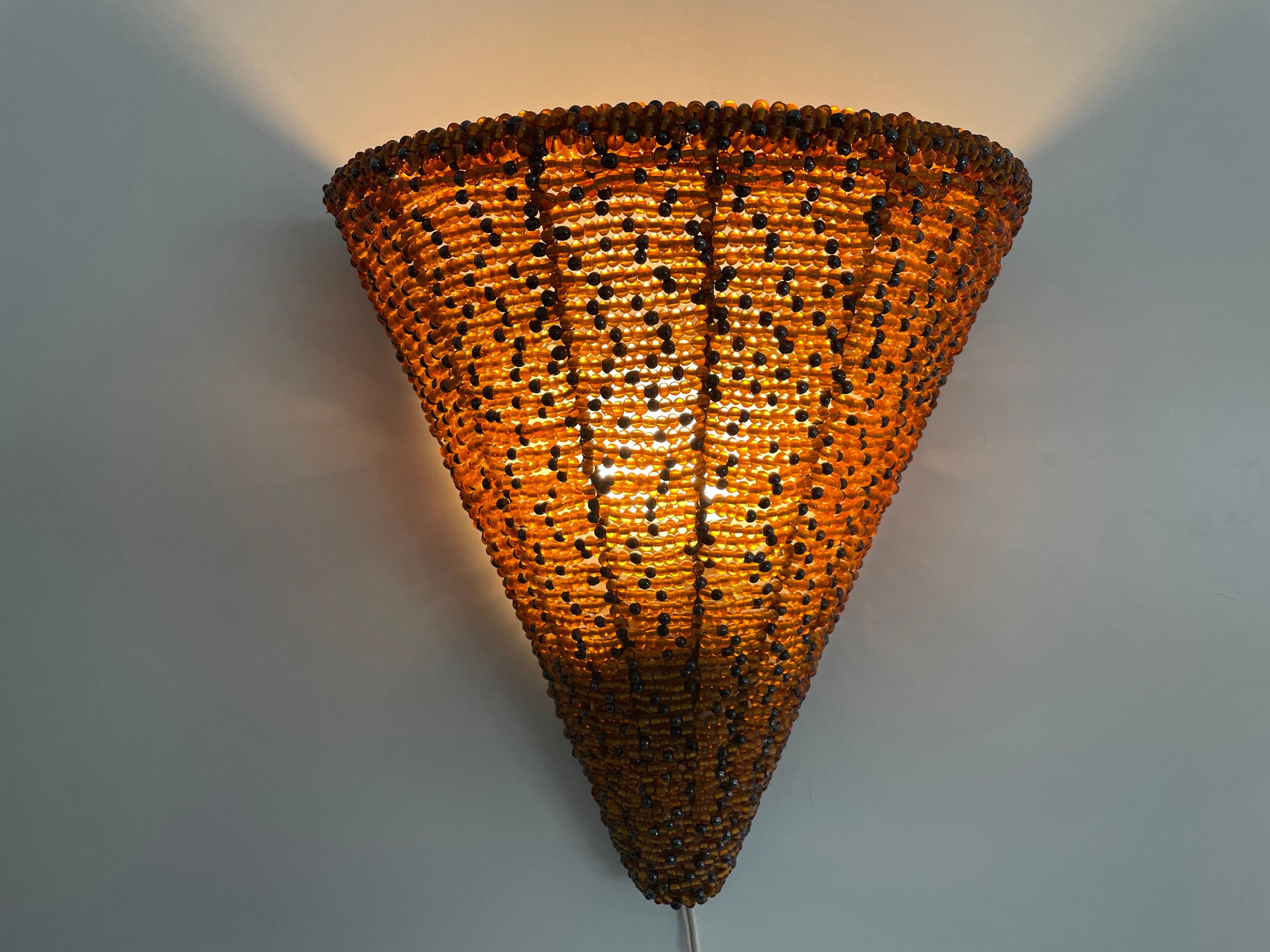Coppia di lampade in vetro di Murano dal raro design conico, anni '60, Italia in vendita 7
