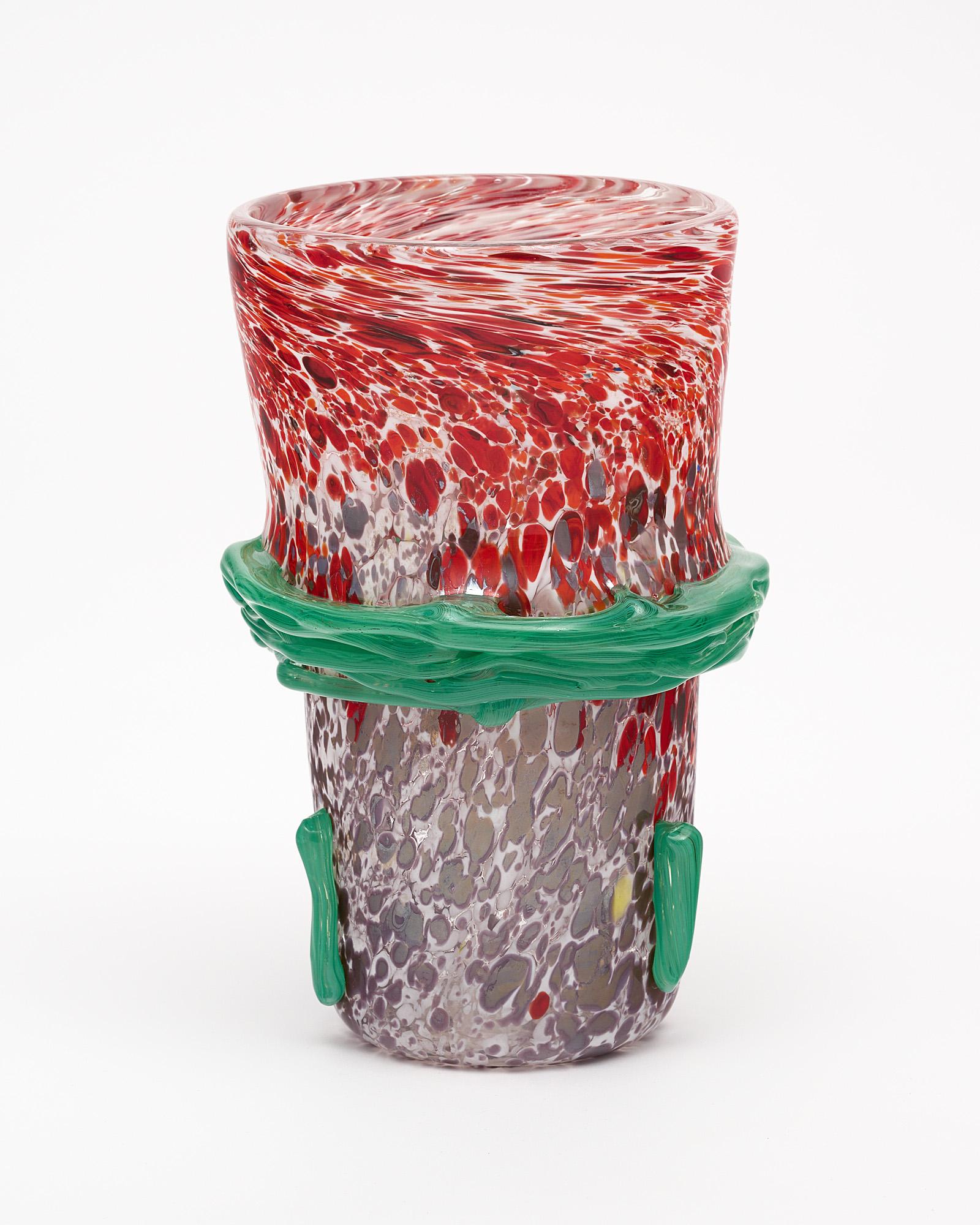 Vase en verre de Murano rouge et vert Bon état - En vente à Austin, TX