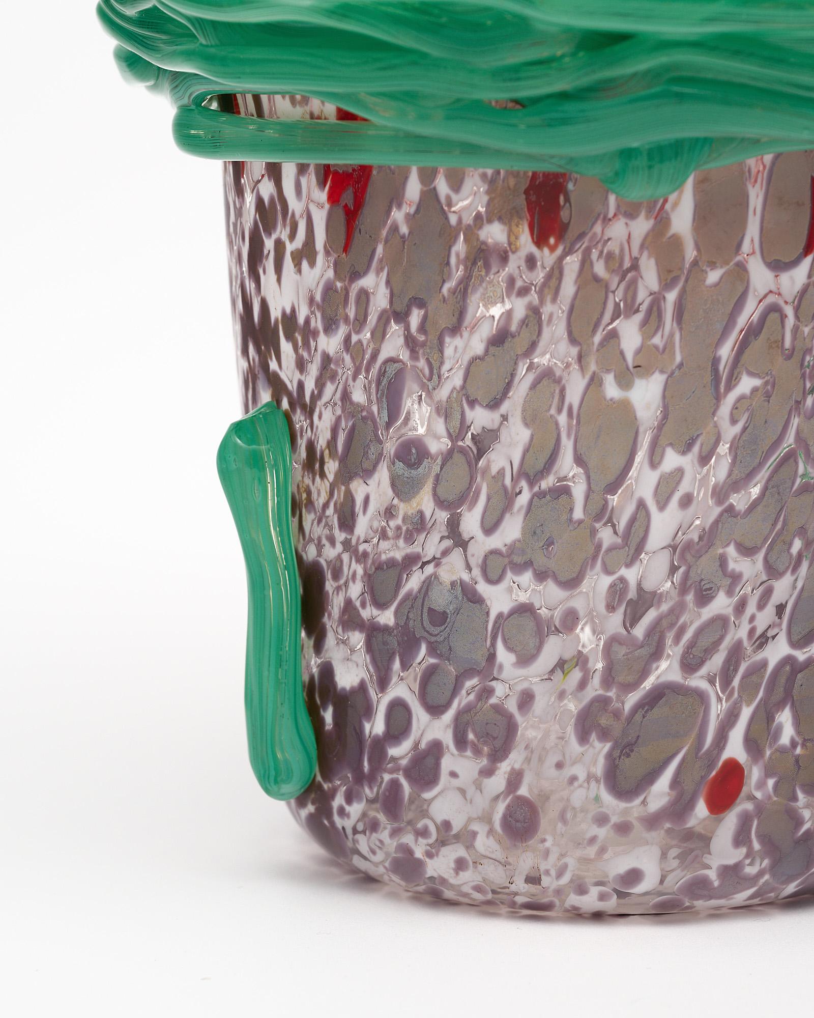 Vase en verre de Murano rouge et vert en vente 1