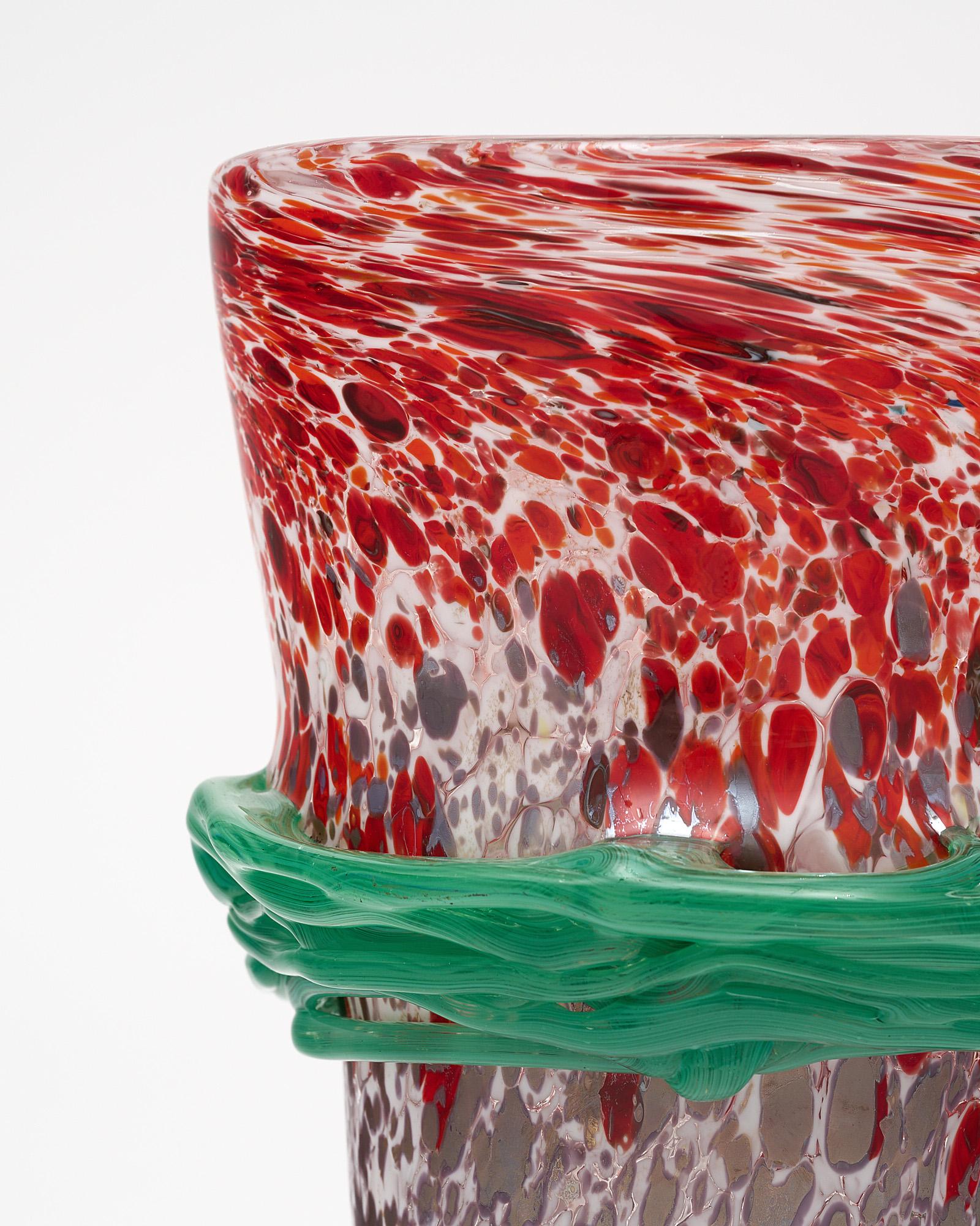 Vase en verre de Murano rouge et vert en vente 2