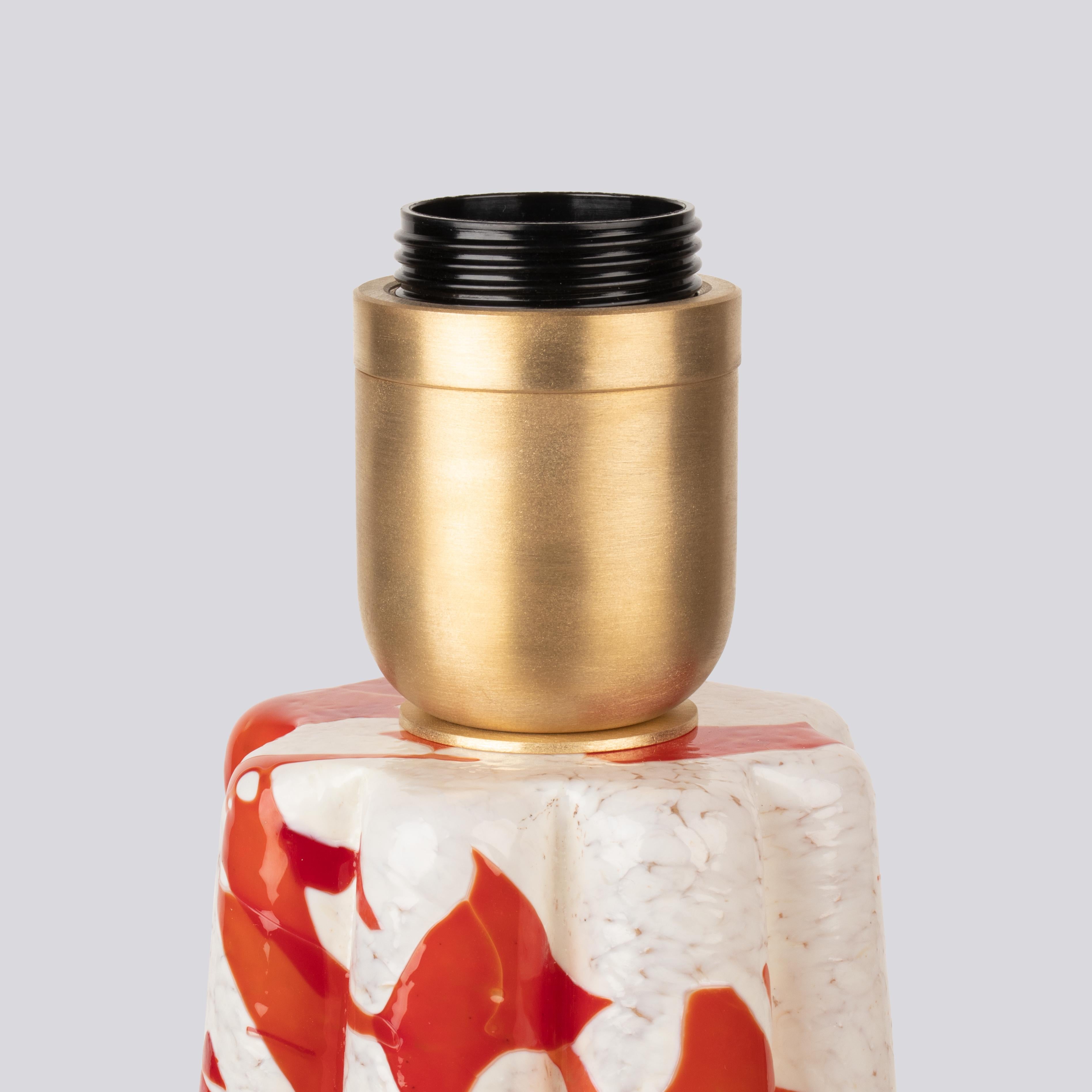 italien Lampe seau en verre de Murano rouge avec abat-jour en coton par Stories of Italy en vente