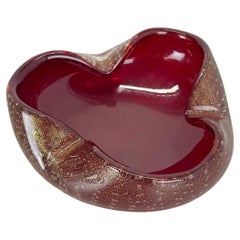 Cenicero de concha de elemento de cristal de Murano "Polvo de oro rojo", Italia, años 70