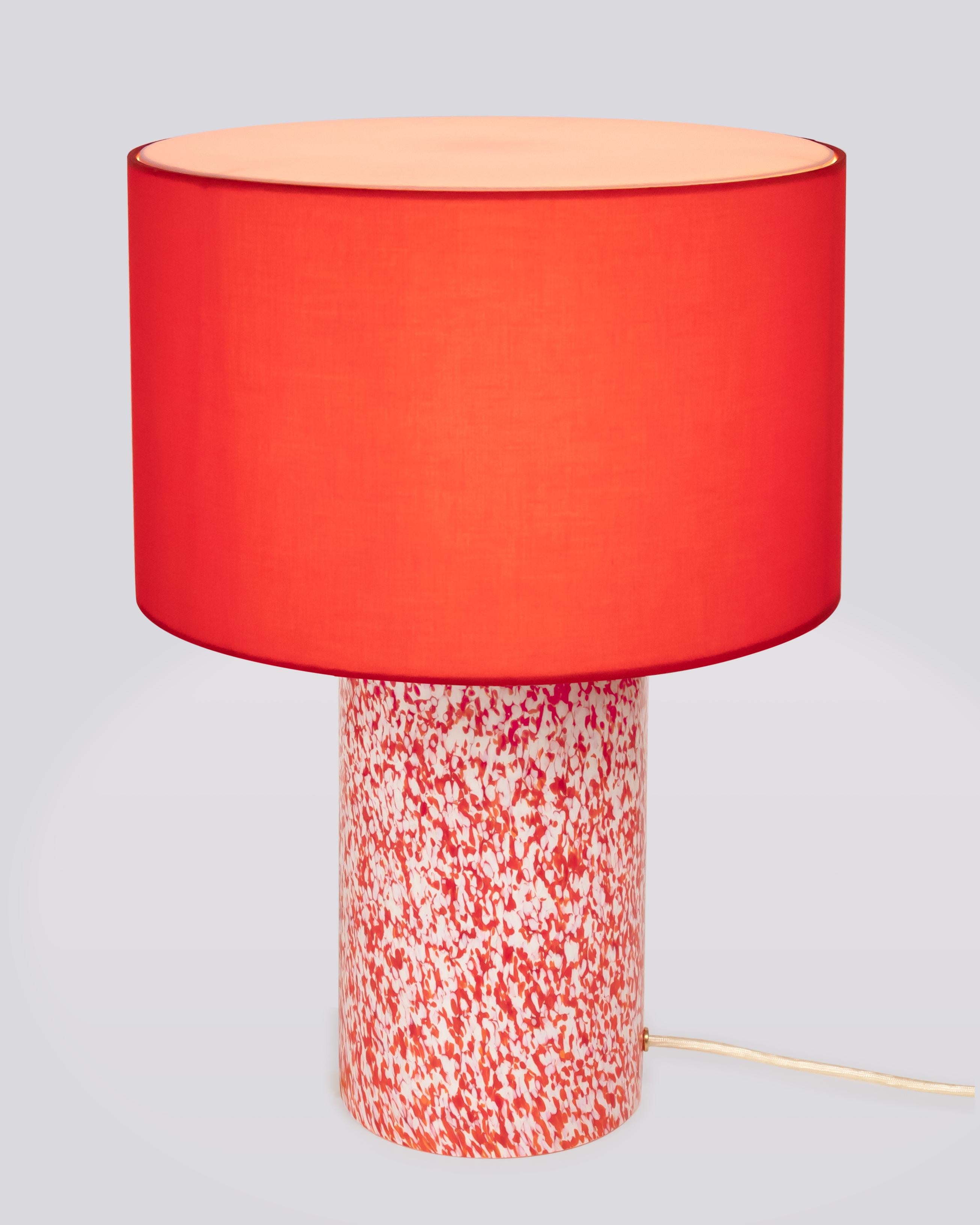 Murano Glass Red & Ivory Pillar Lamp with Cotton Lampshade by Stories of Italy In New Condition For Sale In Milano, IT