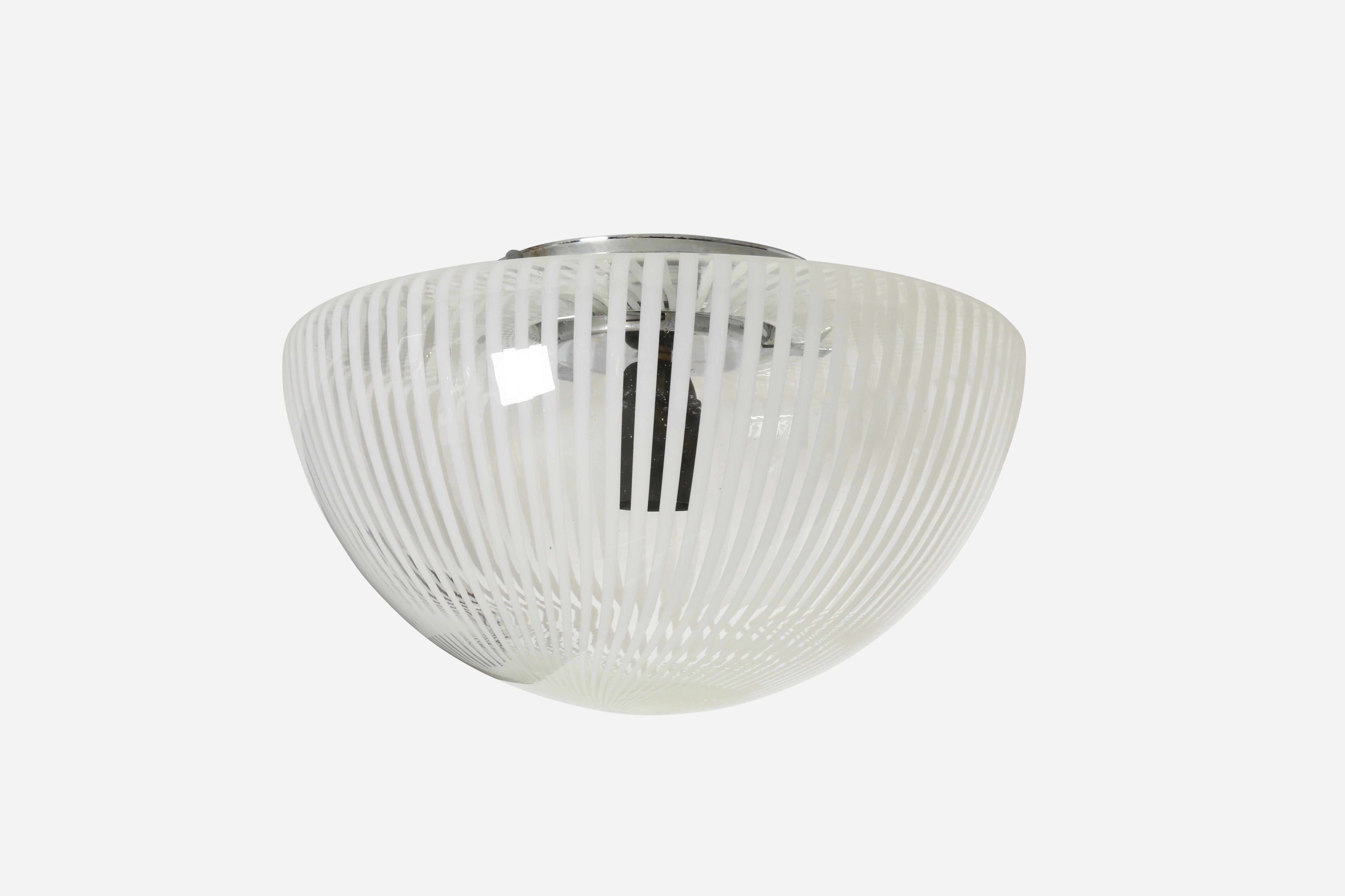 Wandleuchte reticello aus Muranoglas mit Einbaubeleuchtung, ca. 1960er Jahre im Zustand „Gut“ im Angebot in Brooklyn, NY