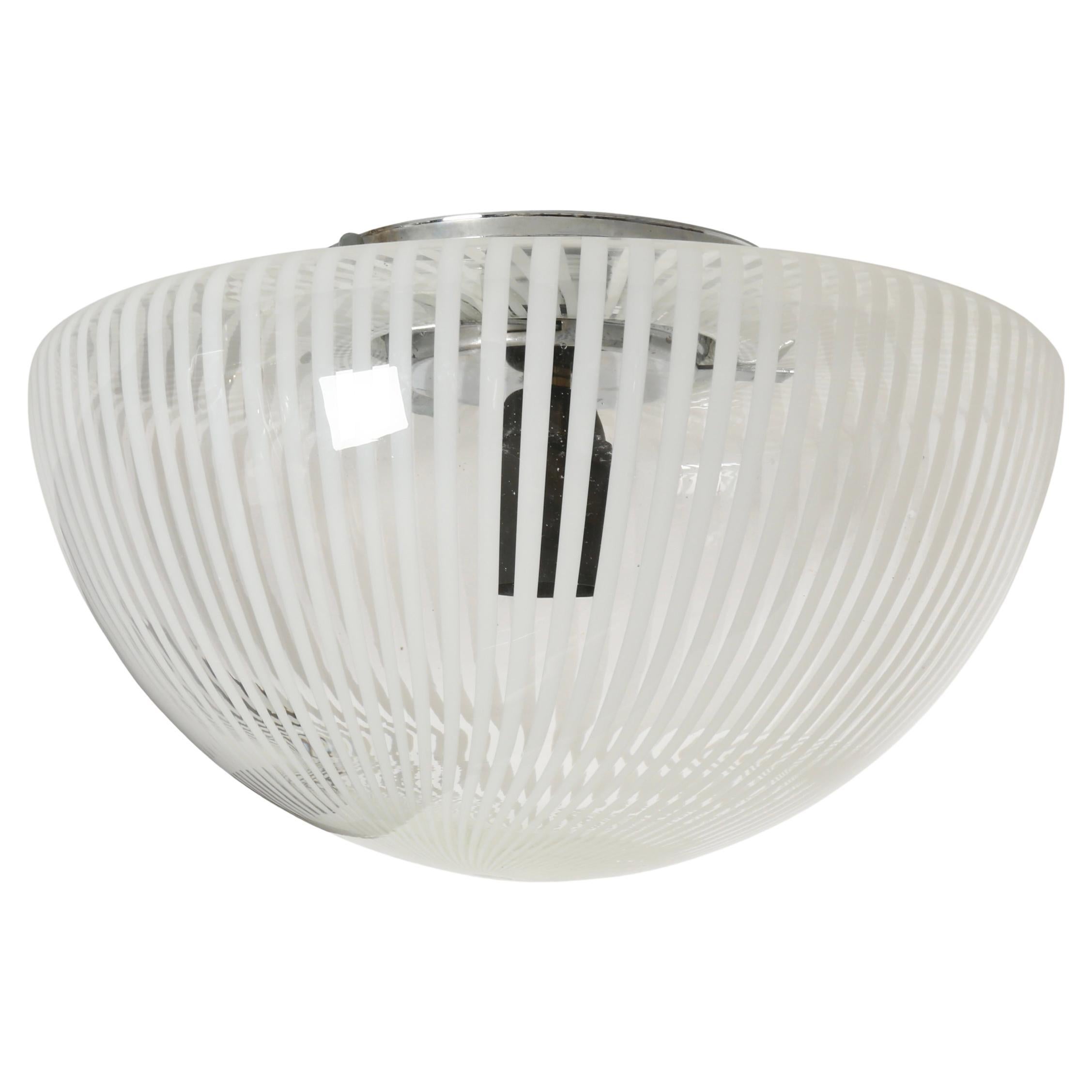 Wandleuchte reticello aus Muranoglas mit Einbaubeleuchtung, ca. 1960er Jahre im Angebot