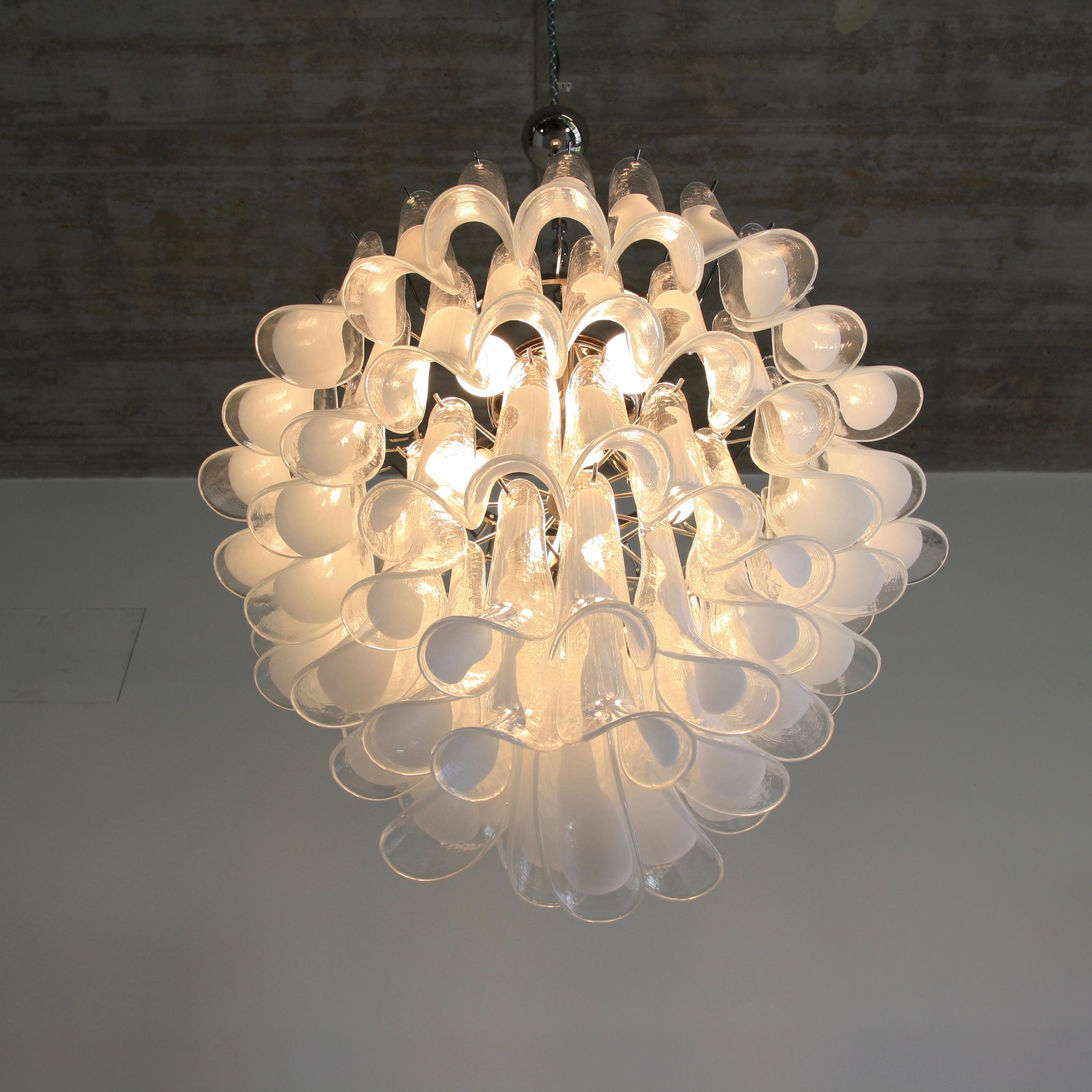 Murano Glass Saddle Form Chandelier 'White' In Good Condition In Berlin, Berlin