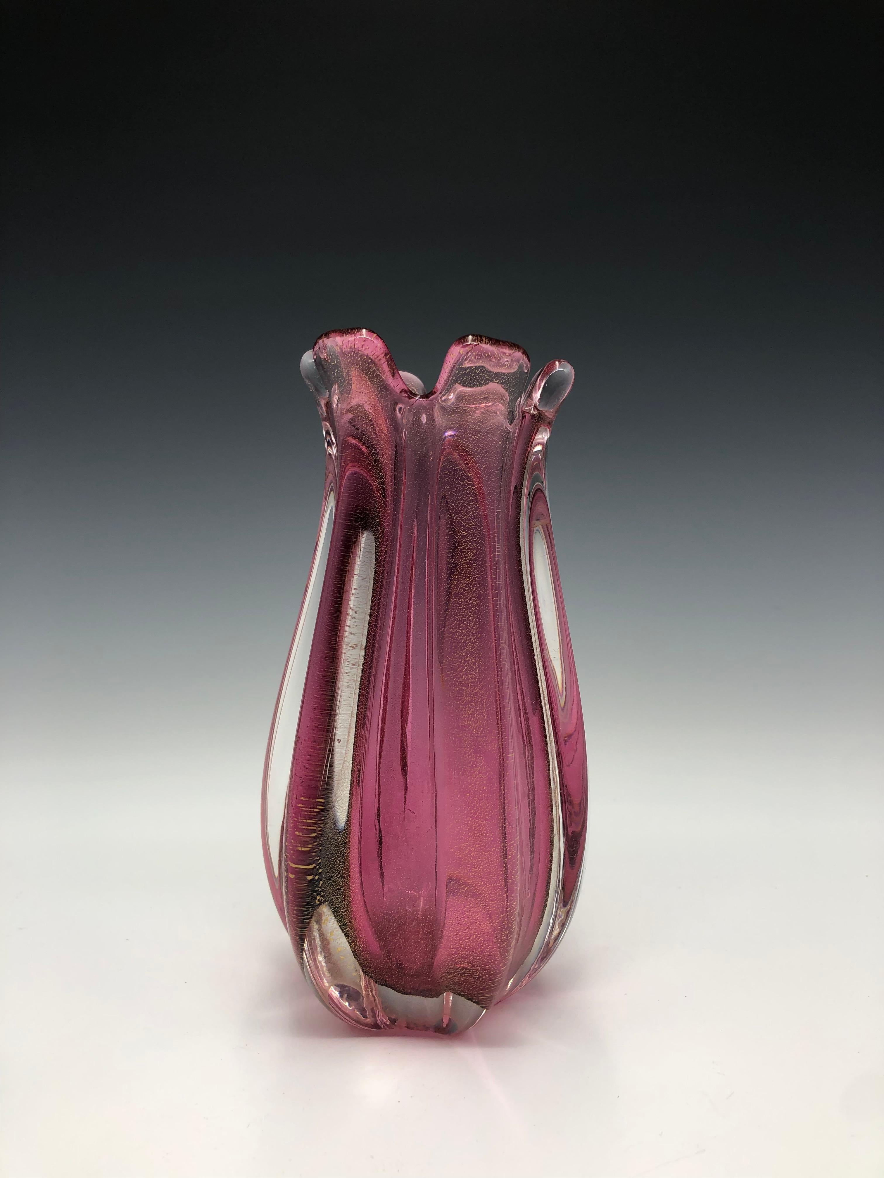 Stunning pink Murano ribbed gold specked glass Sommerso bud vase created in a traditional workshop on Murano island using a rare gold leaf technique, where 24K gold leaf is infused into cristallo glass under high temperatures inside special