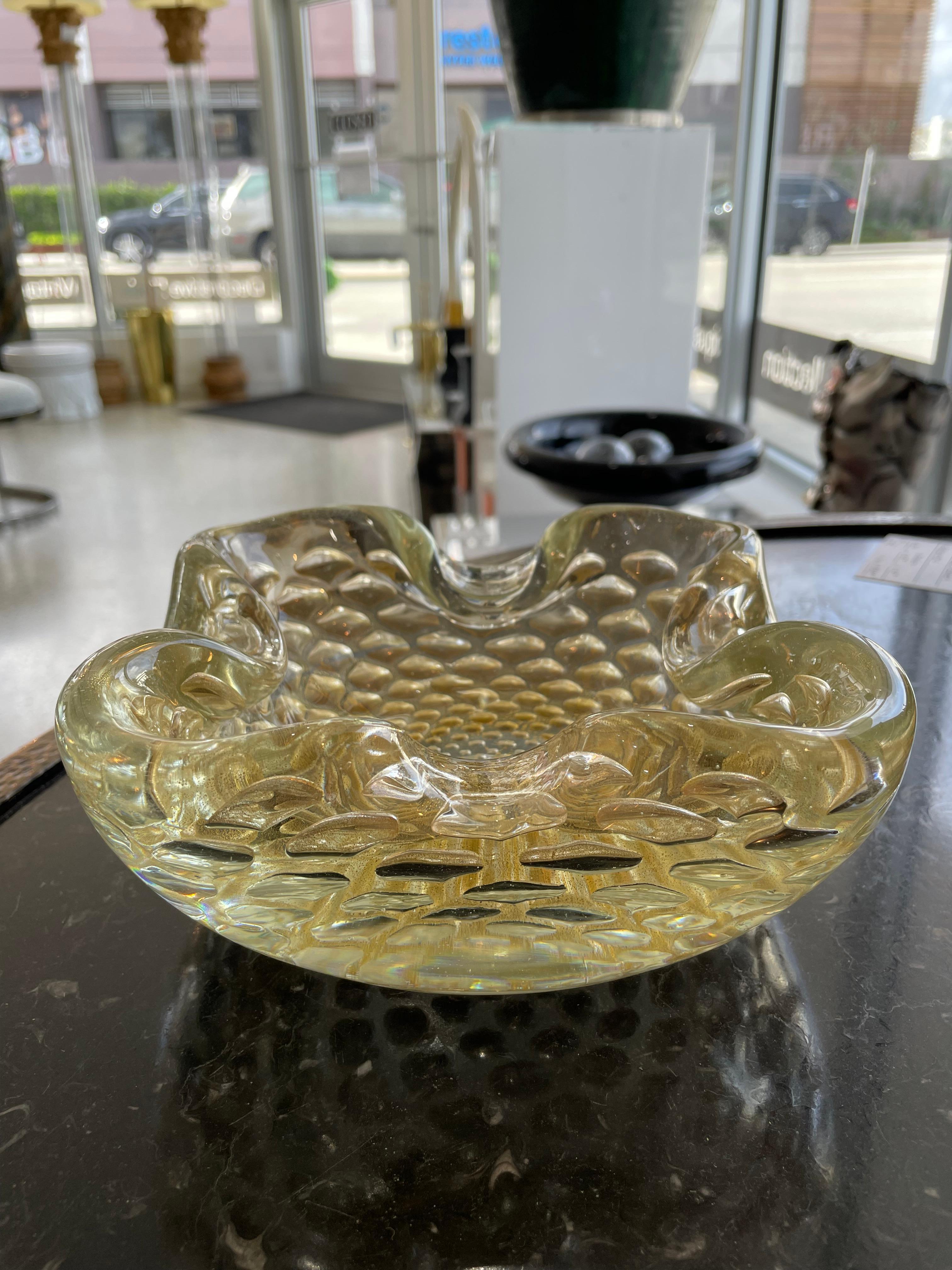 20ième siècle Plat de service en verre de Murano en vente